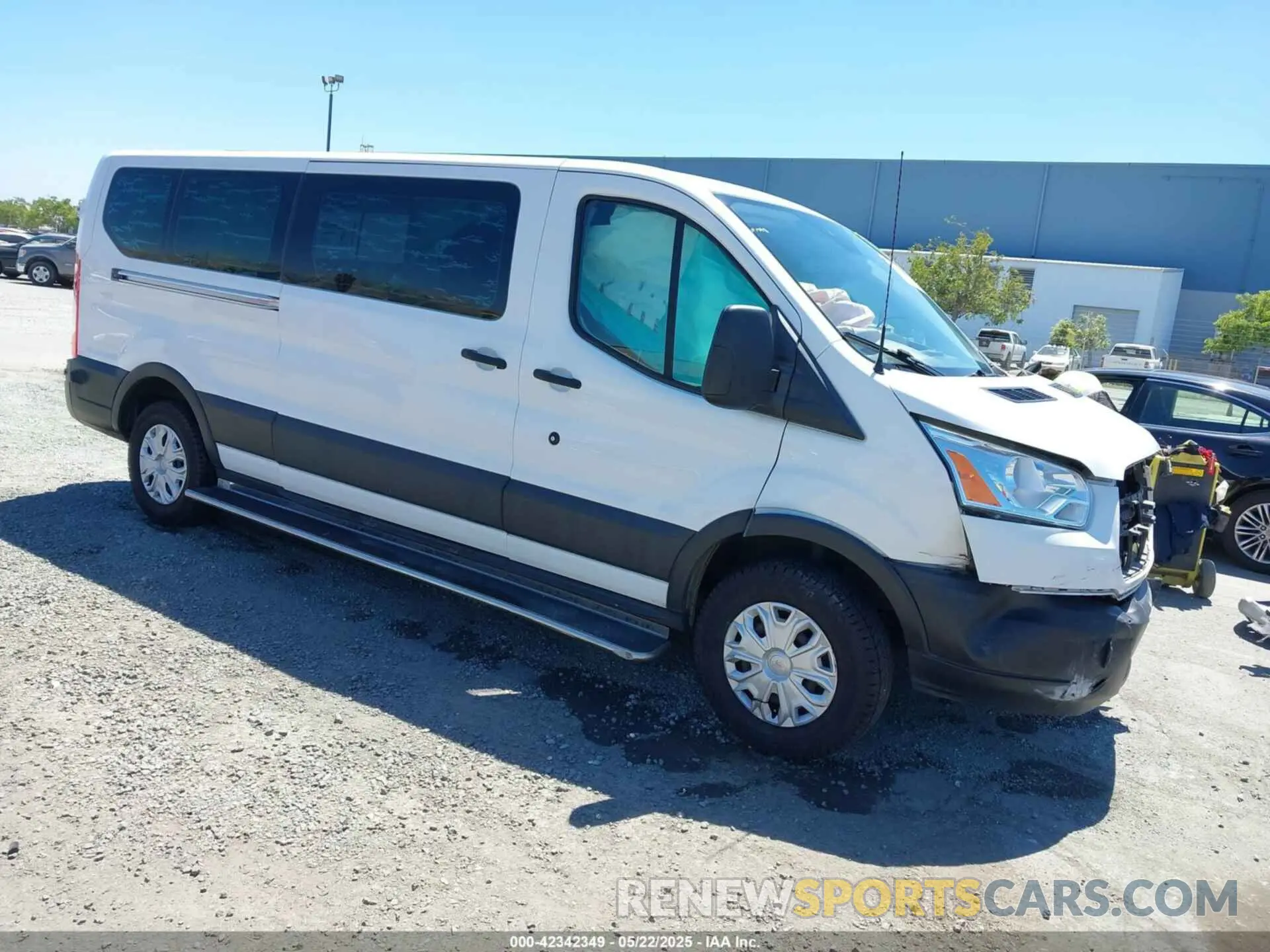 1 Фотография поврежденного автомобиля 1FBZX2YM2KKA61349 FORD TRANSIT-350 2019