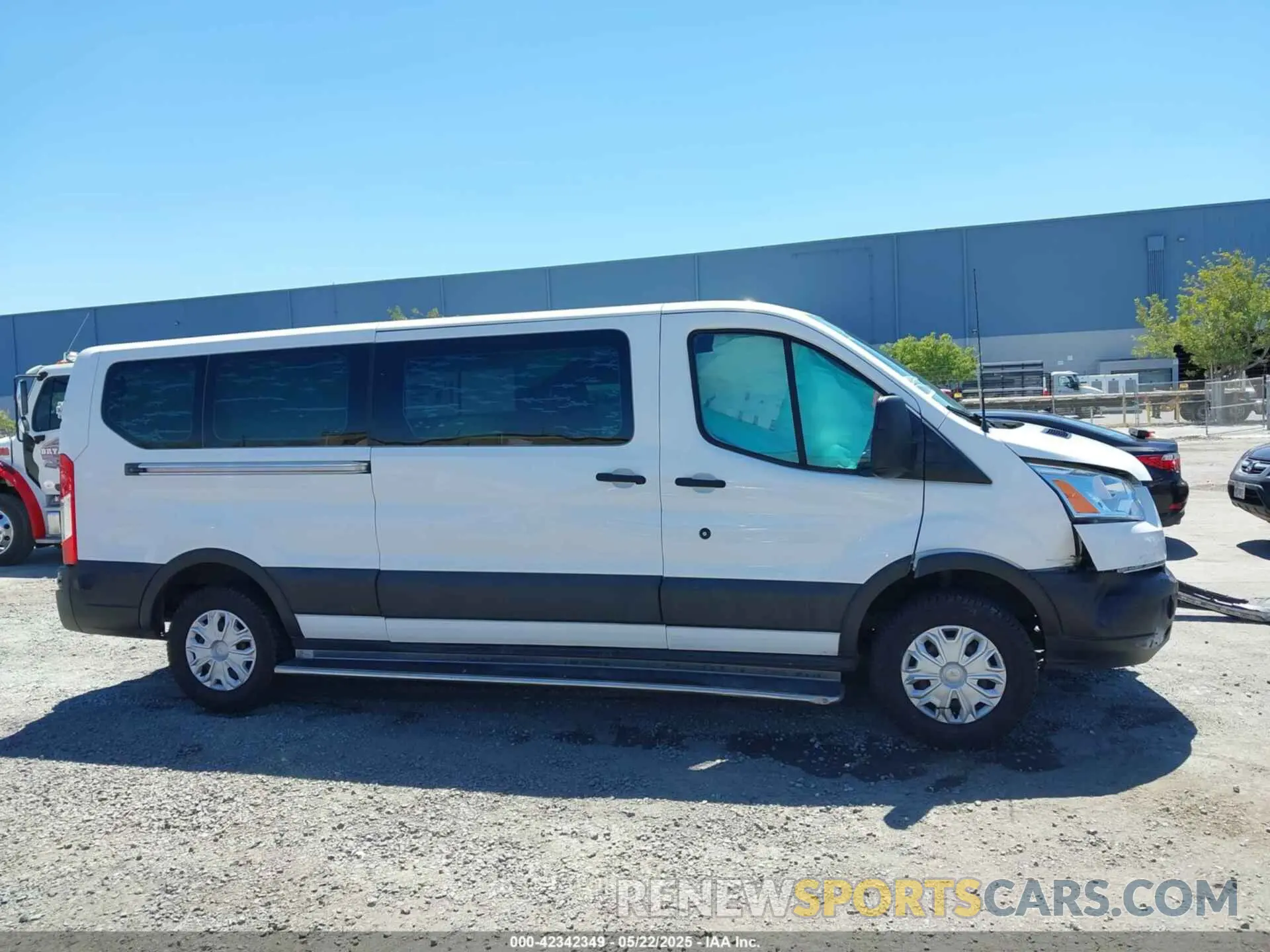 14 Фотография поврежденного автомобиля 1FBZX2YM2KKA61349 FORD TRANSIT-350 2019