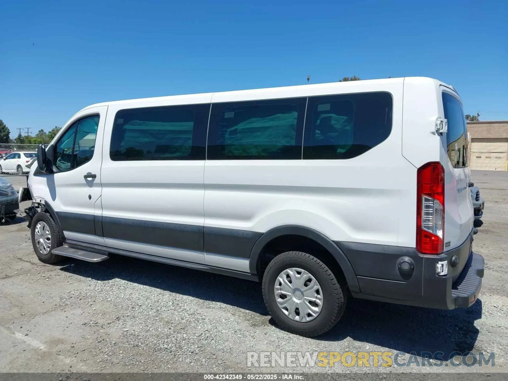 15 Фотография поврежденного автомобиля 1FBZX2YM2KKA61349 FORD TRANSIT-350 2019