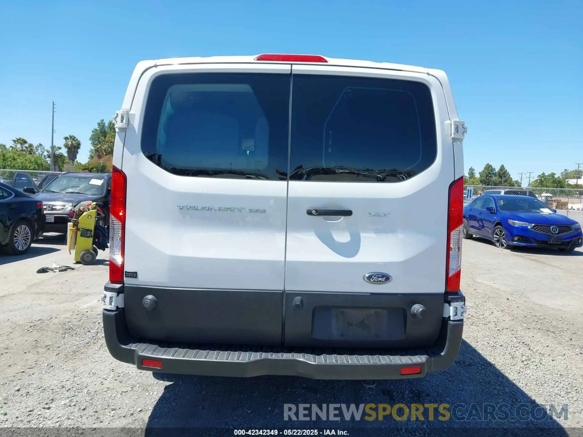 17 Фотография поврежденного автомобиля 1FBZX2YM2KKA61349 FORD TRANSIT-350 2019