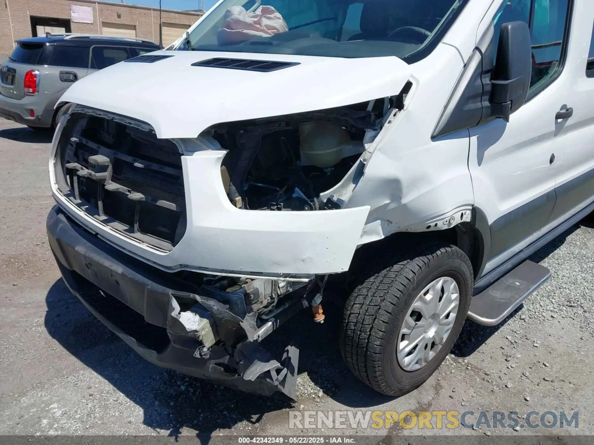 6 Фотография поврежденного автомобиля 1FBZX2YM2KKA61349 FORD TRANSIT-350 2019