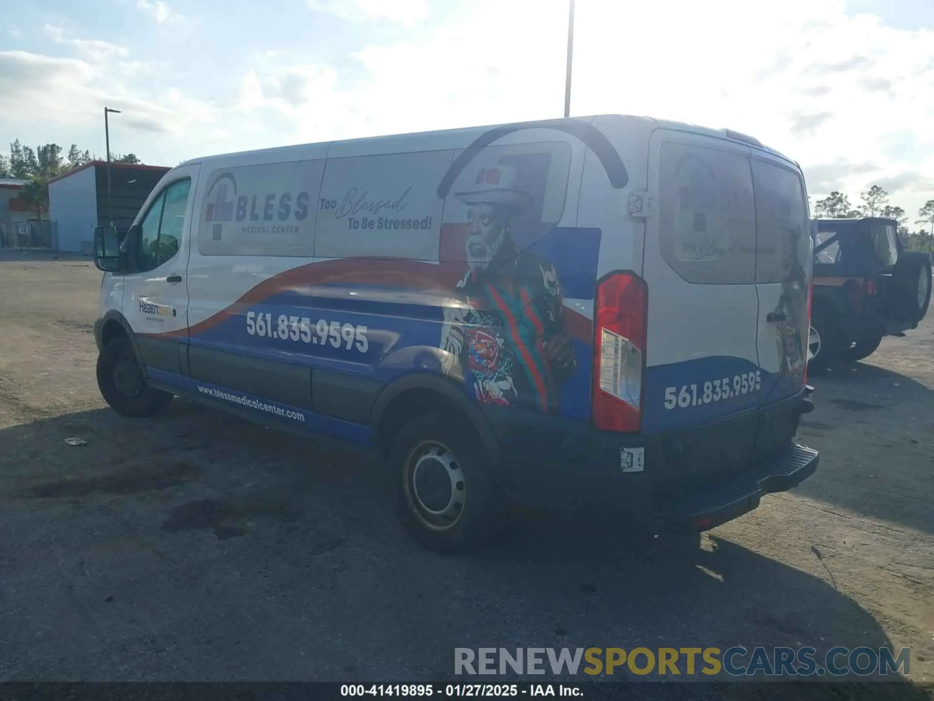 3 Фотография поврежденного автомобиля 1FBZX2YM2KKA81620 FORD TRANSIT-350 2019