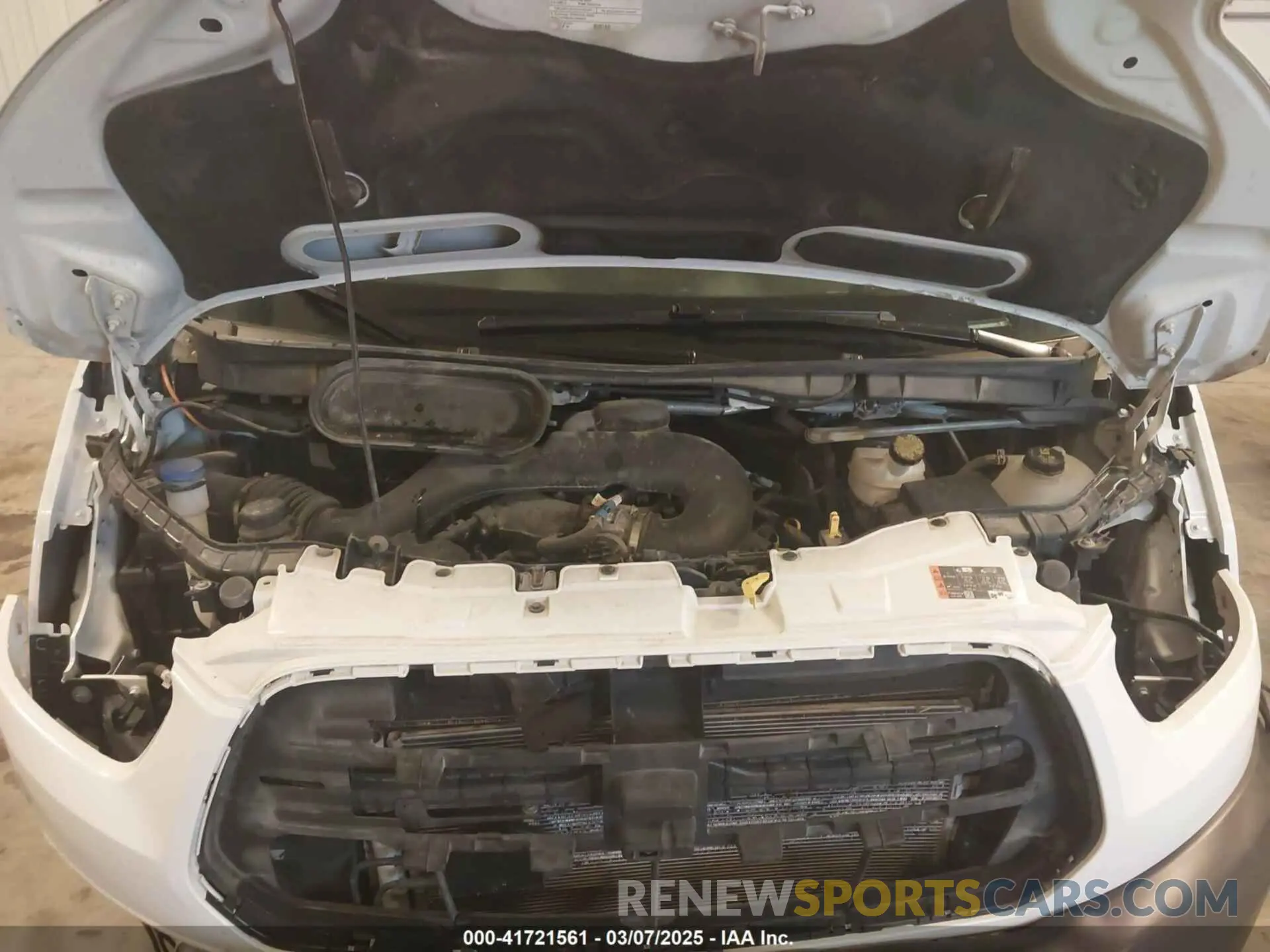 10 Photograph of a damaged car 1FBZX2YM7KKA22871 FORD TRANSIT-350 2019