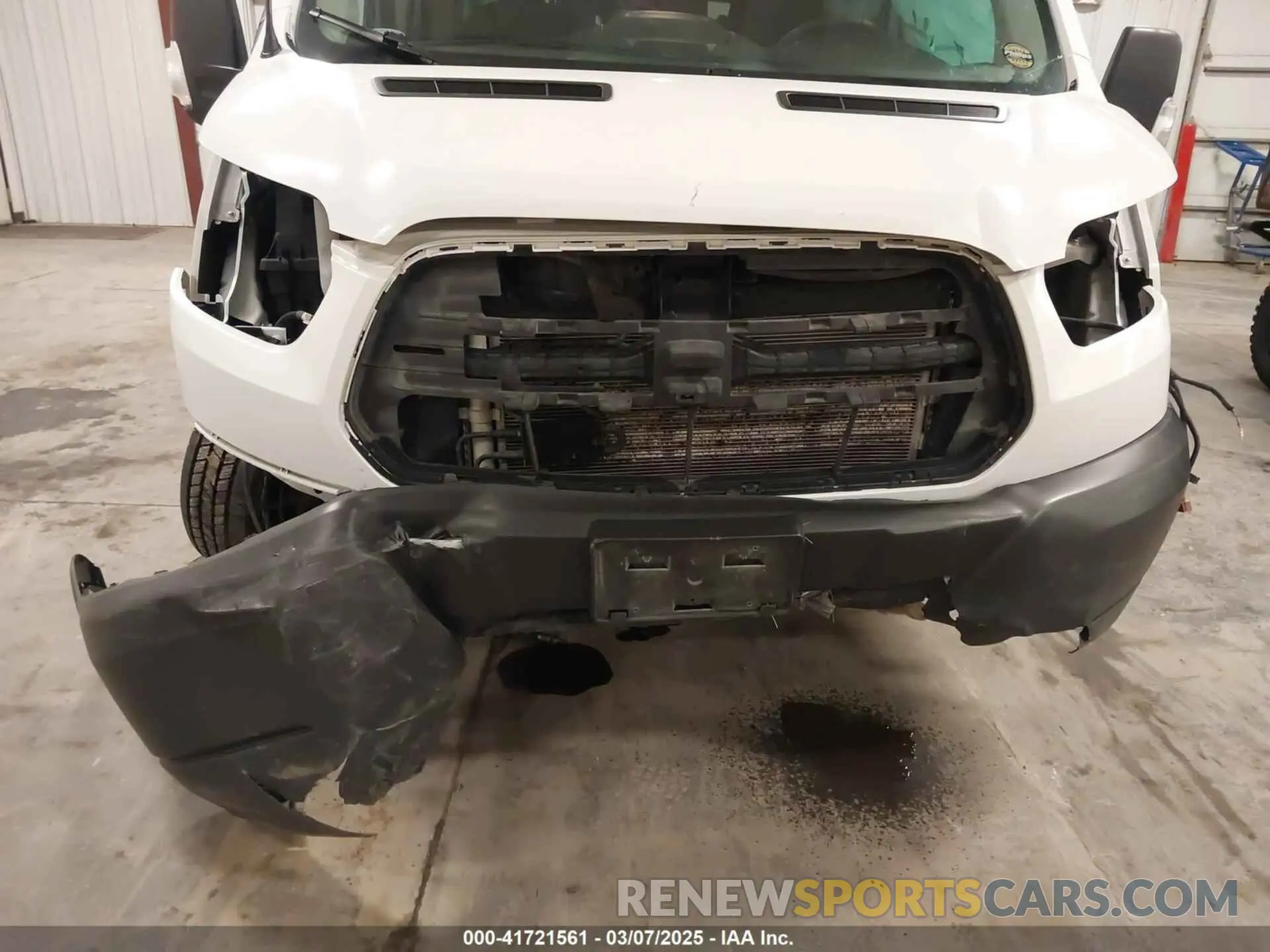 6 Photograph of a damaged car 1FBZX2YM7KKA22871 FORD TRANSIT-350 2019