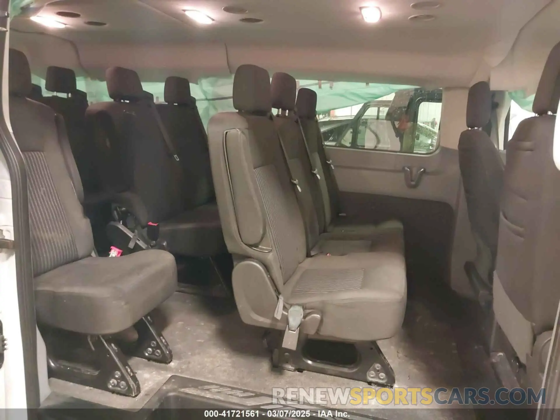 8 Photograph of a damaged car 1FBZX2YM7KKA22871 FORD TRANSIT-350 2019