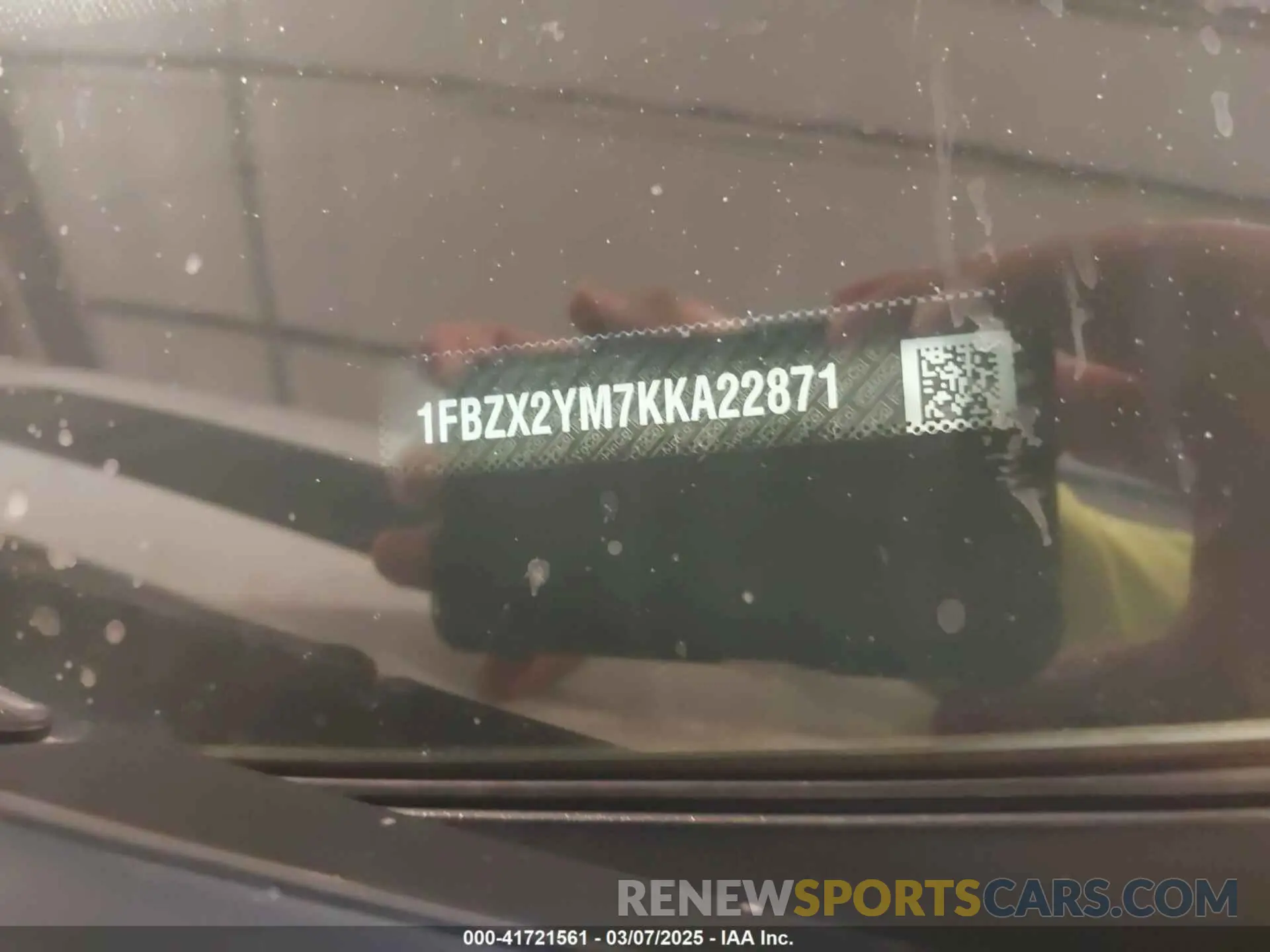 9 Photograph of a damaged car 1FBZX2YM7KKA22871 FORD TRANSIT-350 2019