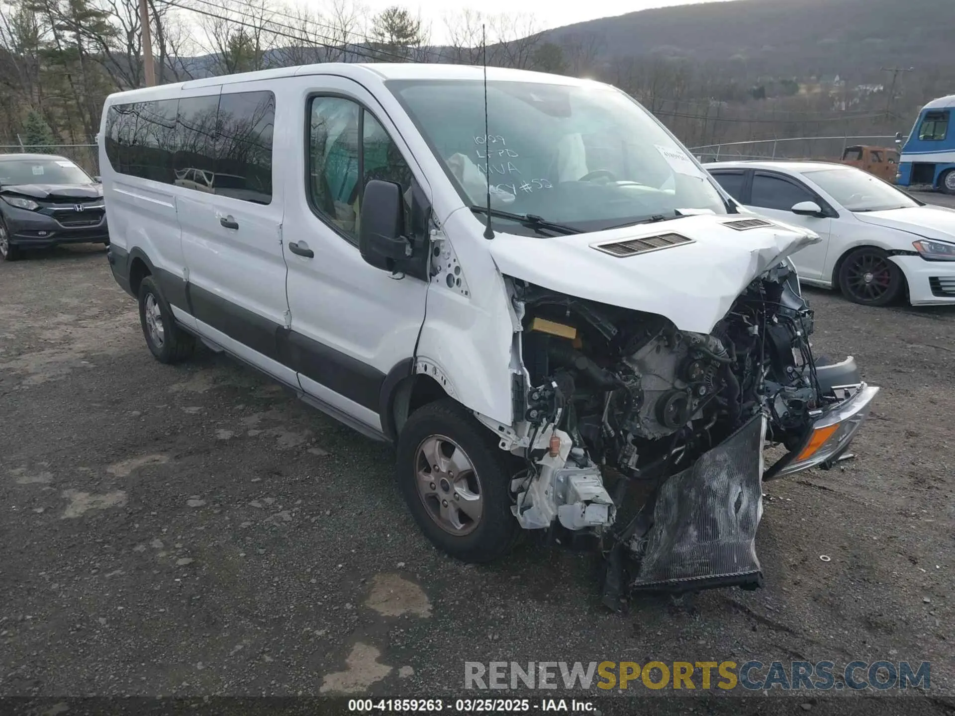 1 Photograph of a damaged car 1FBZX2ZM2KKB63281 FORD TRANSIT-350 2019