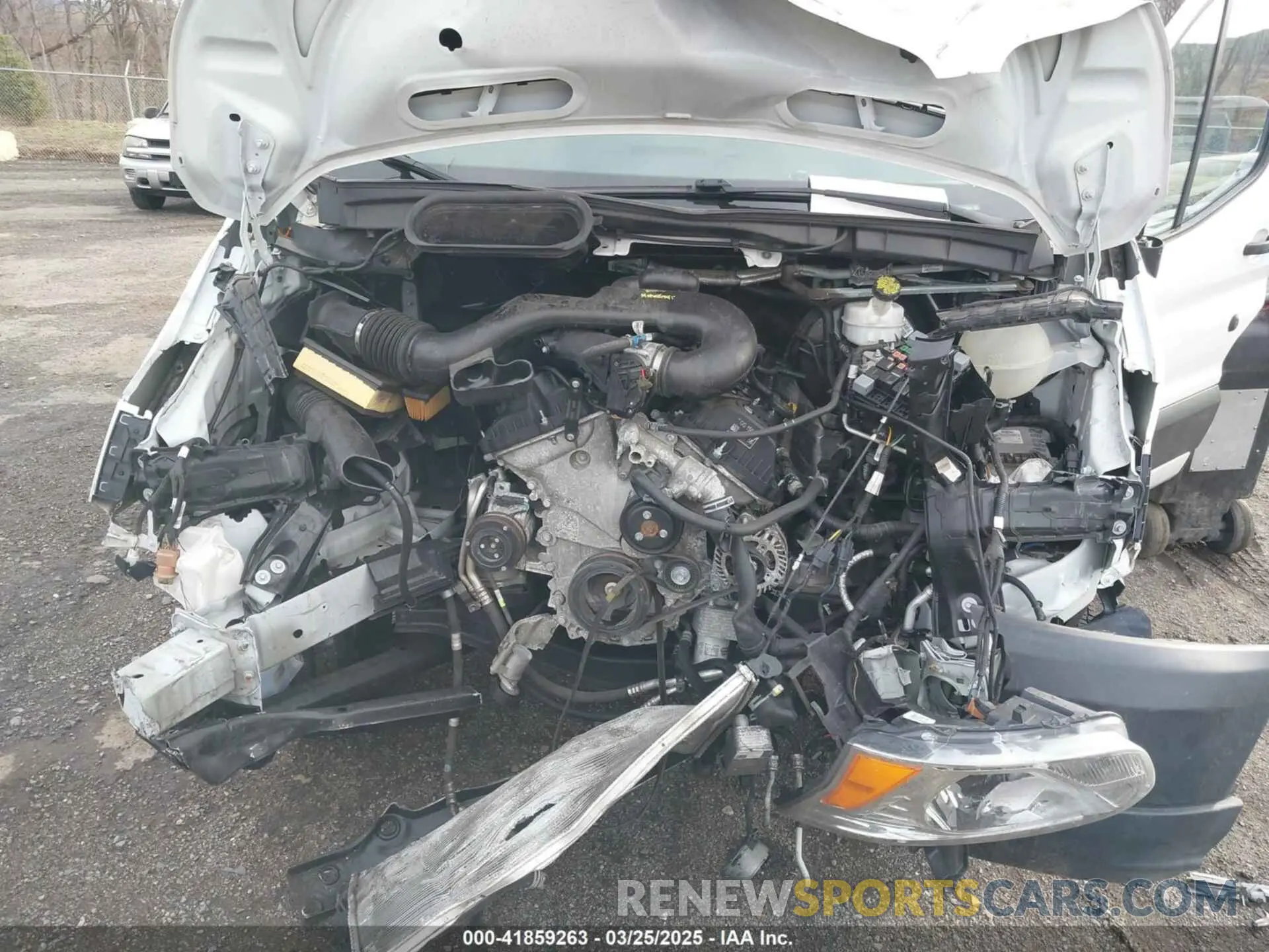 10 Photograph of a damaged car 1FBZX2ZM2KKB63281 FORD TRANSIT-350 2019