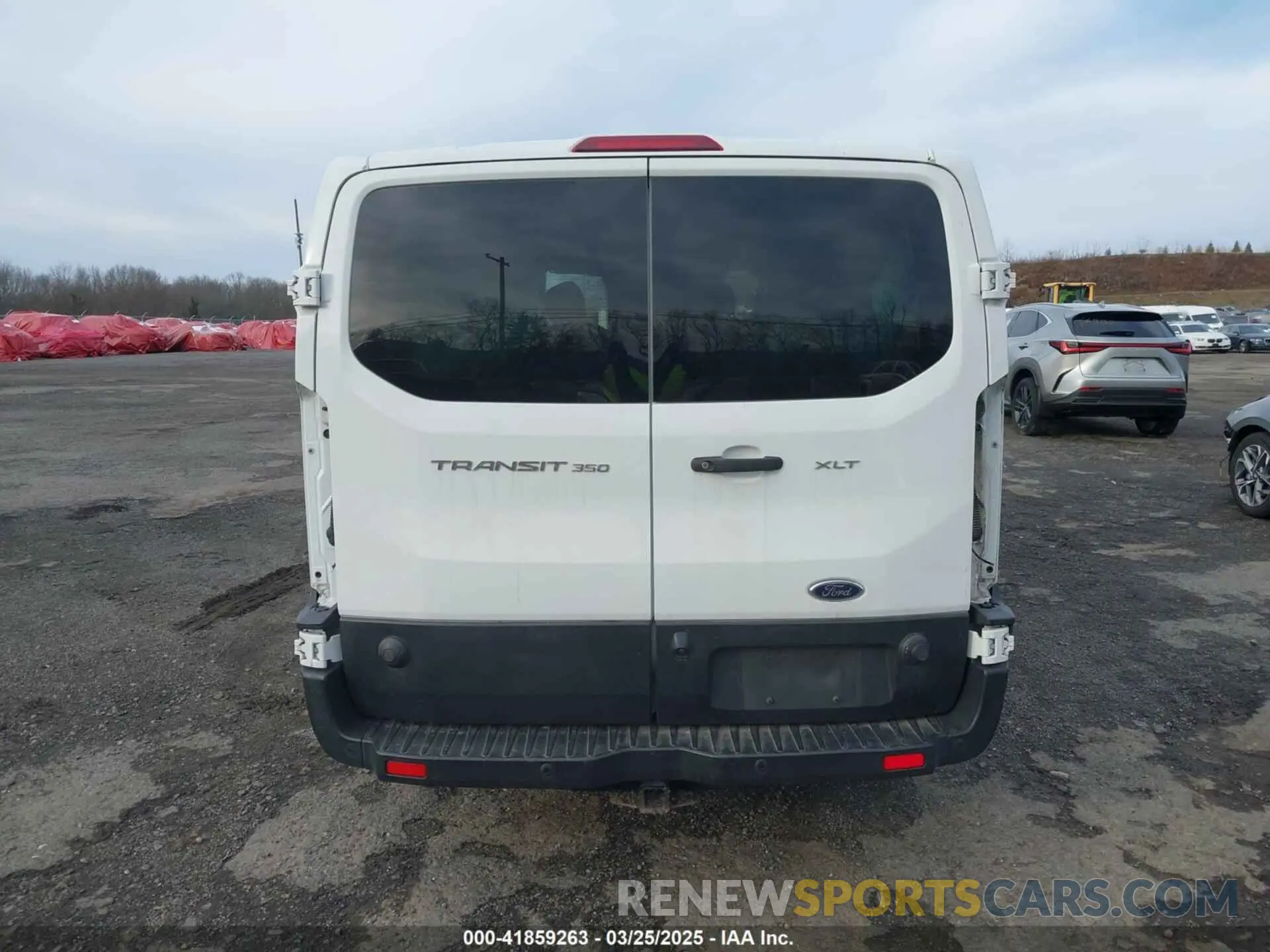 16 Photograph of a damaged car 1FBZX2ZM2KKB63281 FORD TRANSIT-350 2019