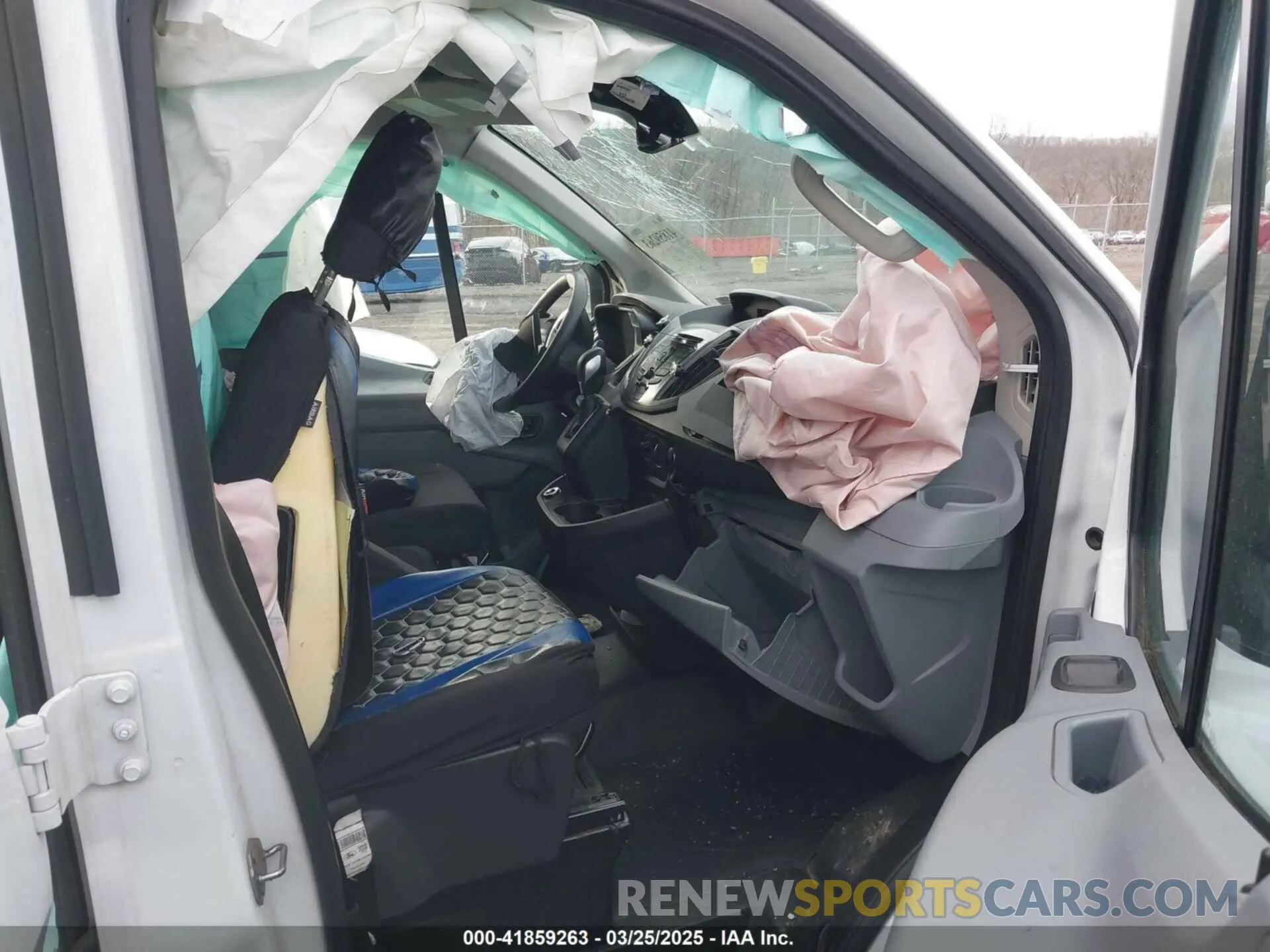 5 Photograph of a damaged car 1FBZX2ZM2KKB63281 FORD TRANSIT-350 2019