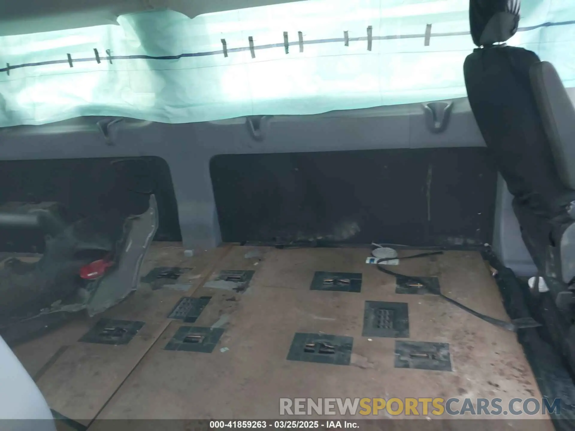 8 Photograph of a damaged car 1FBZX2ZM2KKB63281 FORD TRANSIT-350 2019