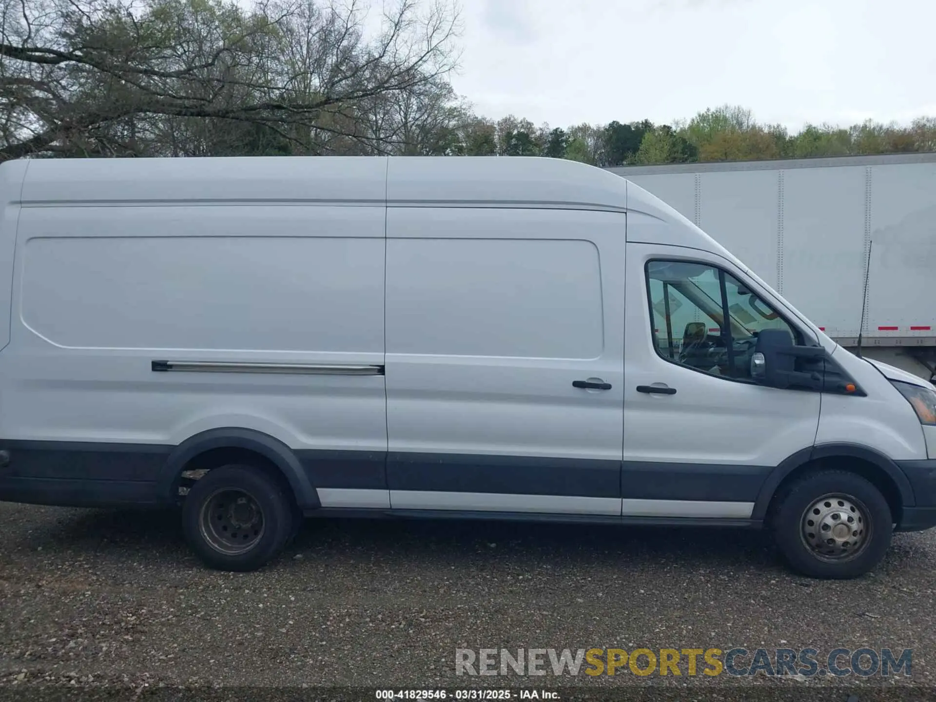 13 Фотография поврежденного автомобиля 1FTBF4XG4KKB77787 FORD TRANSIT-350 2019