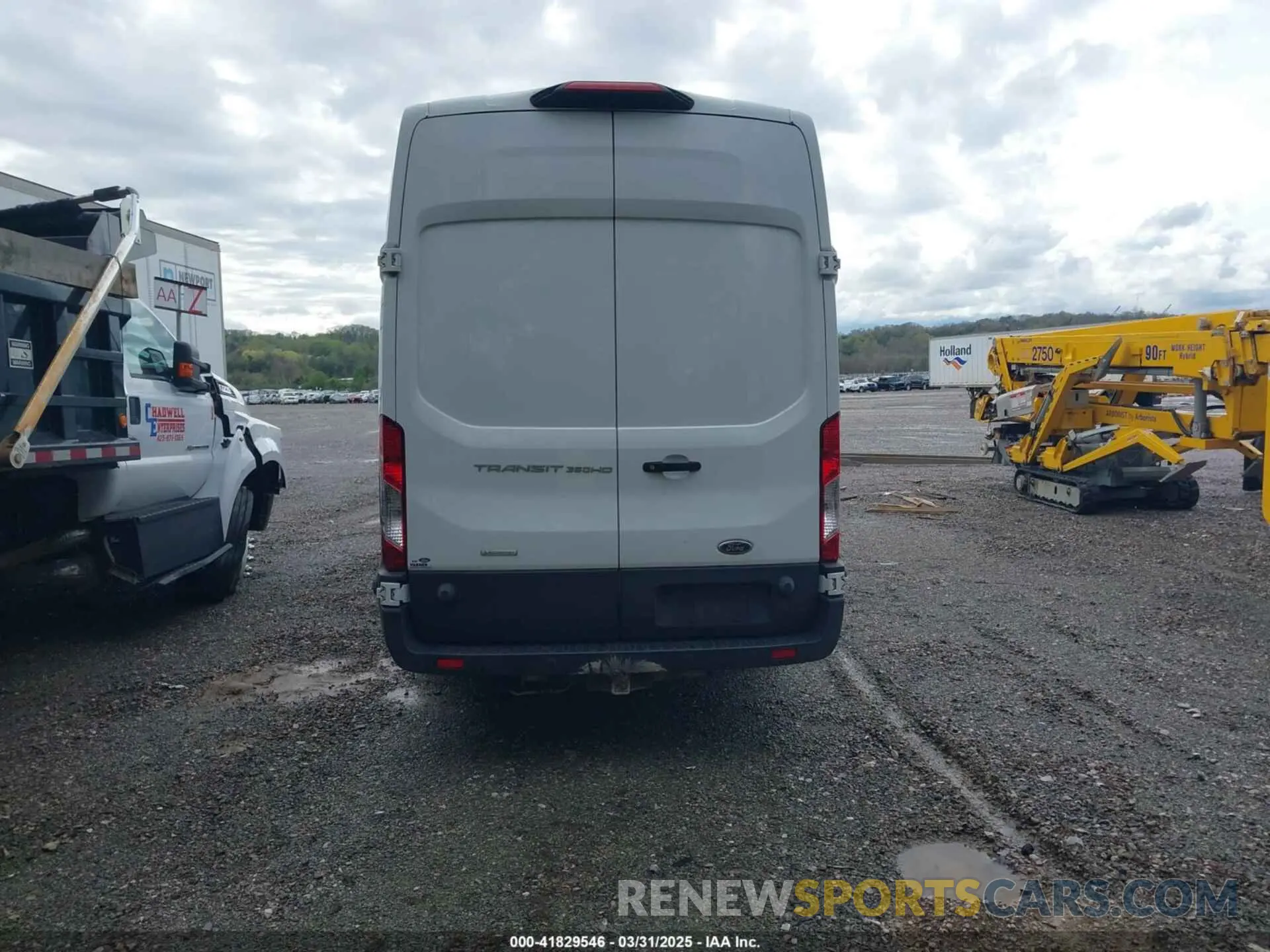15 Фотография поврежденного автомобиля 1FTBF4XG4KKB77787 FORD TRANSIT-350 2019