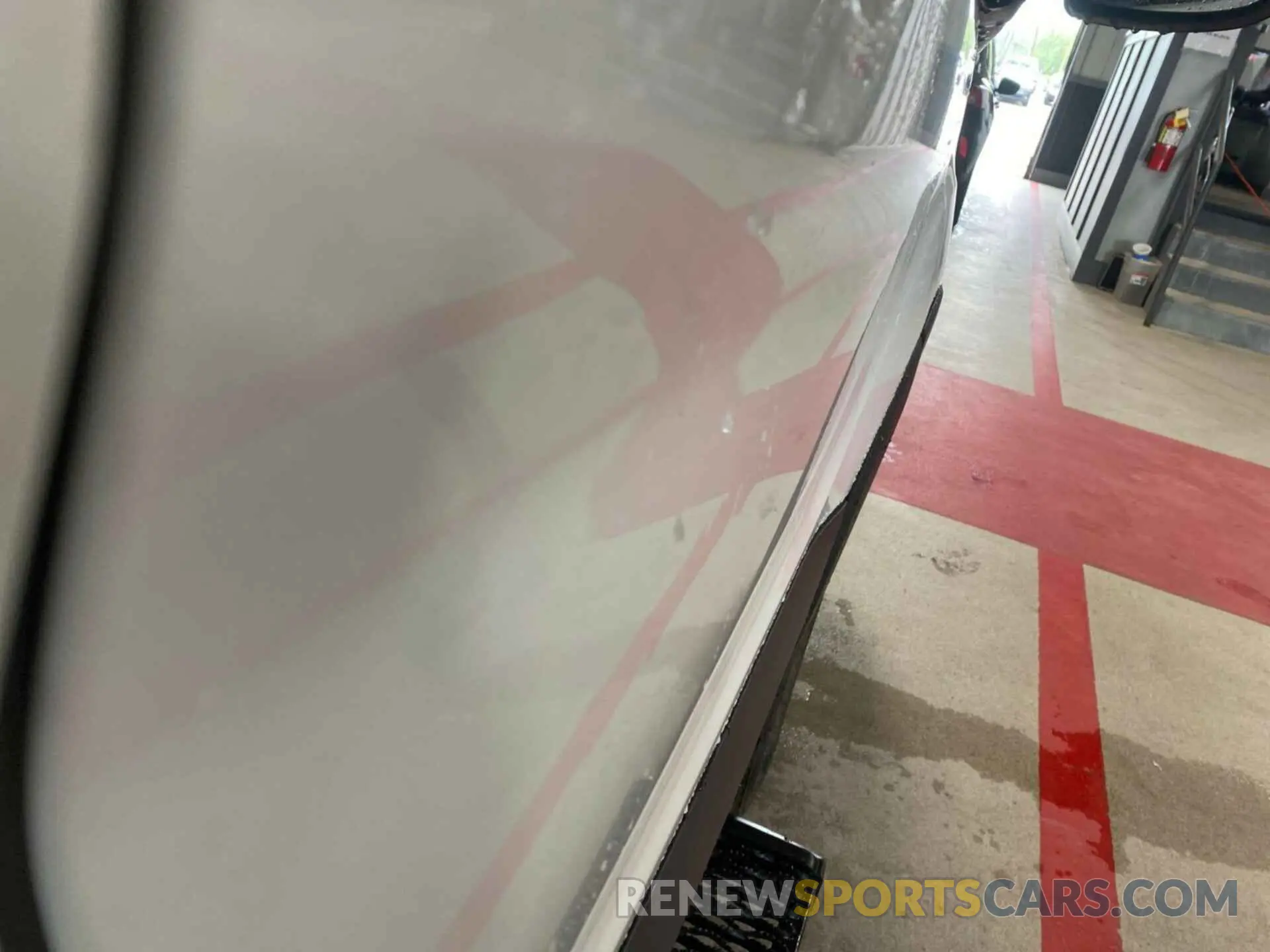 6 Photograph of a damaged car 1FTBW2CM4KKB86991 FORD TRANSIT-350 2019