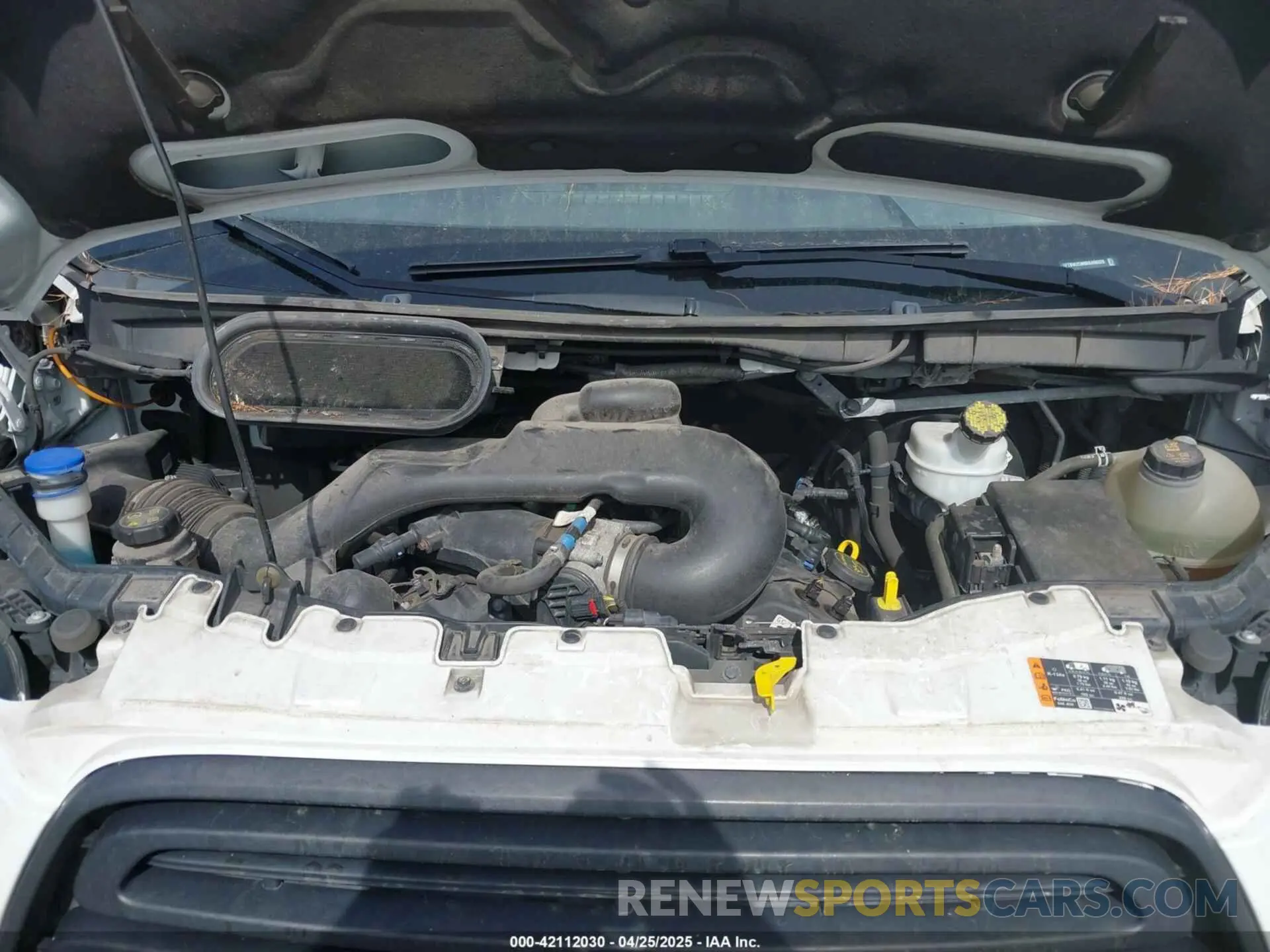 10 Photograph of a damaged car 1FTBW2CM8KKA50329 FORD TRANSIT-350 2019