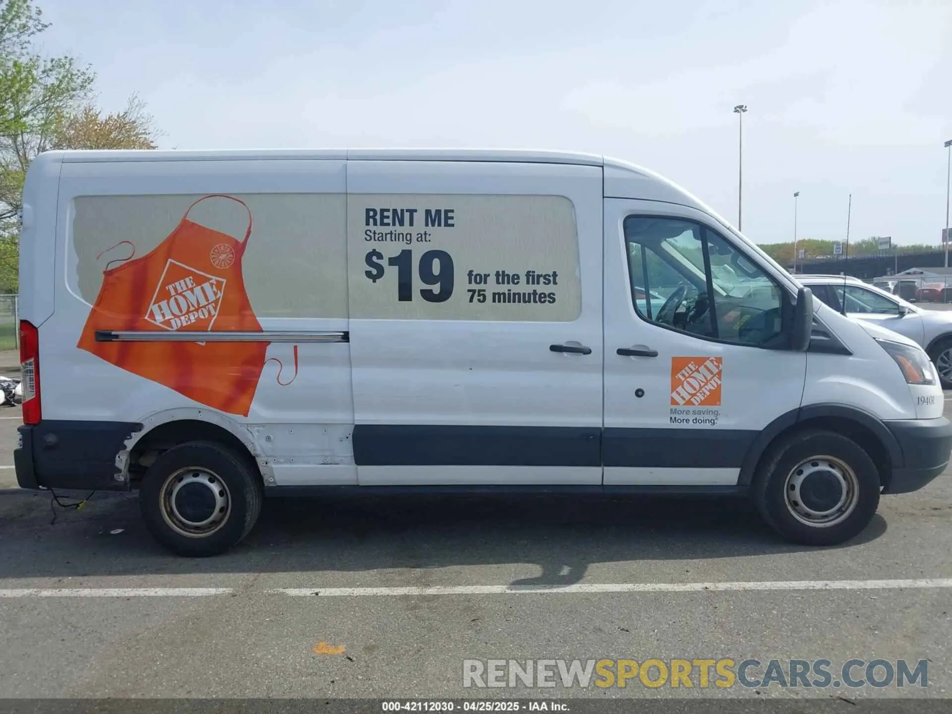 13 Photograph of a damaged car 1FTBW2CM8KKA50329 FORD TRANSIT-350 2019