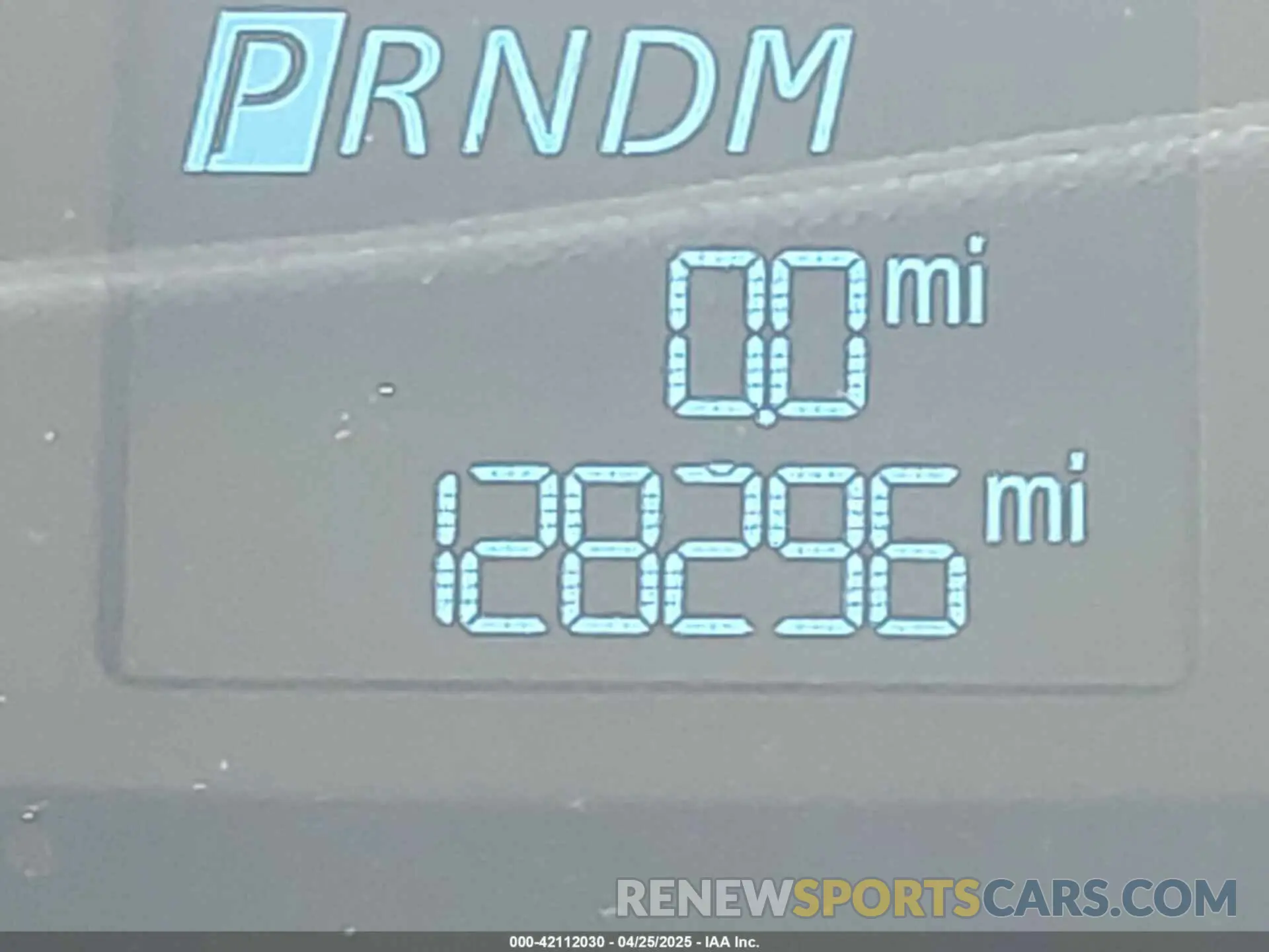 15 Photograph of a damaged car 1FTBW2CM8KKA50329 FORD TRANSIT-350 2019
