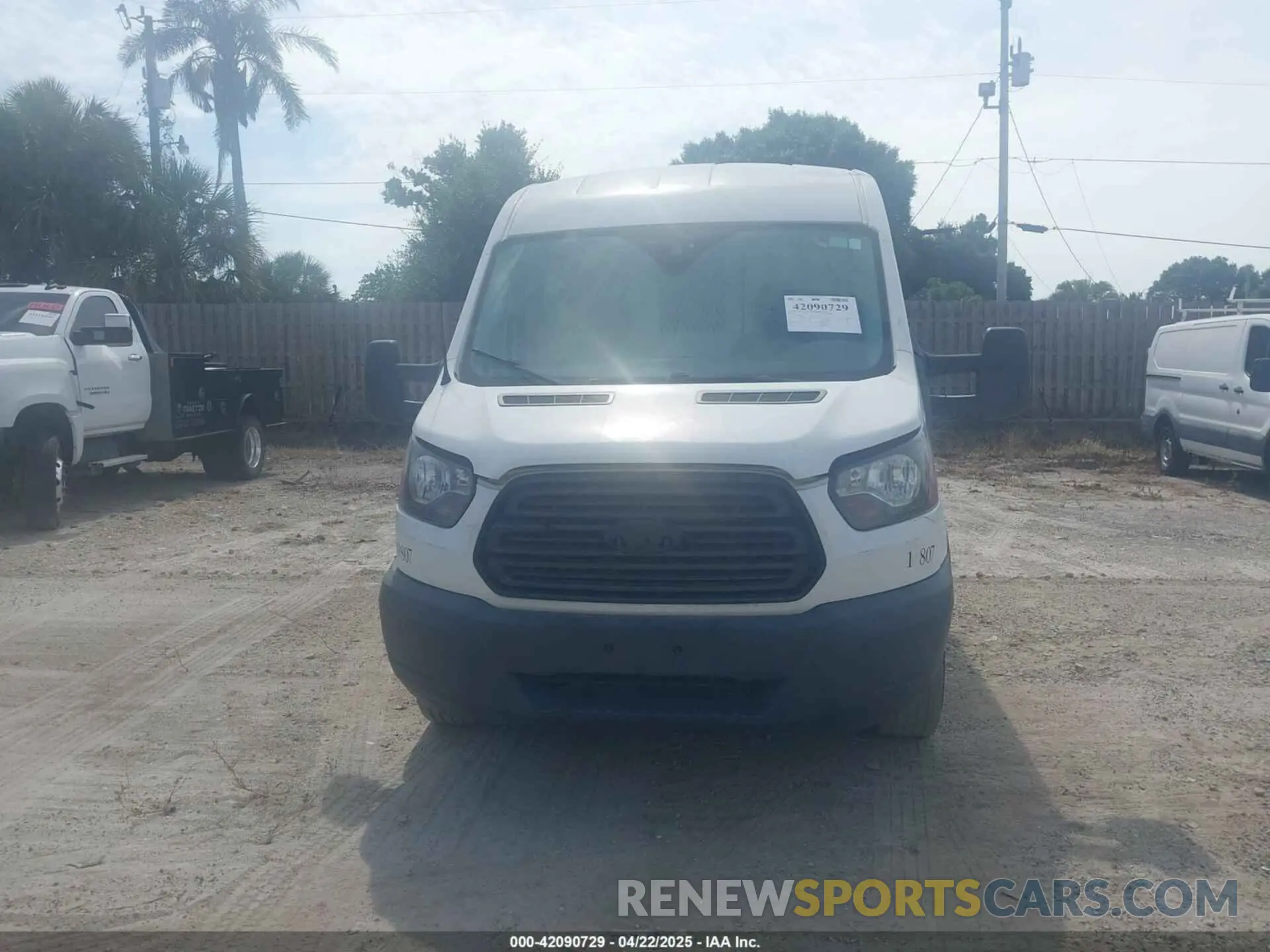 12 Фотография поврежденного автомобиля 1FTBW2CM8KKB73080 FORD TRANSIT-350 2019