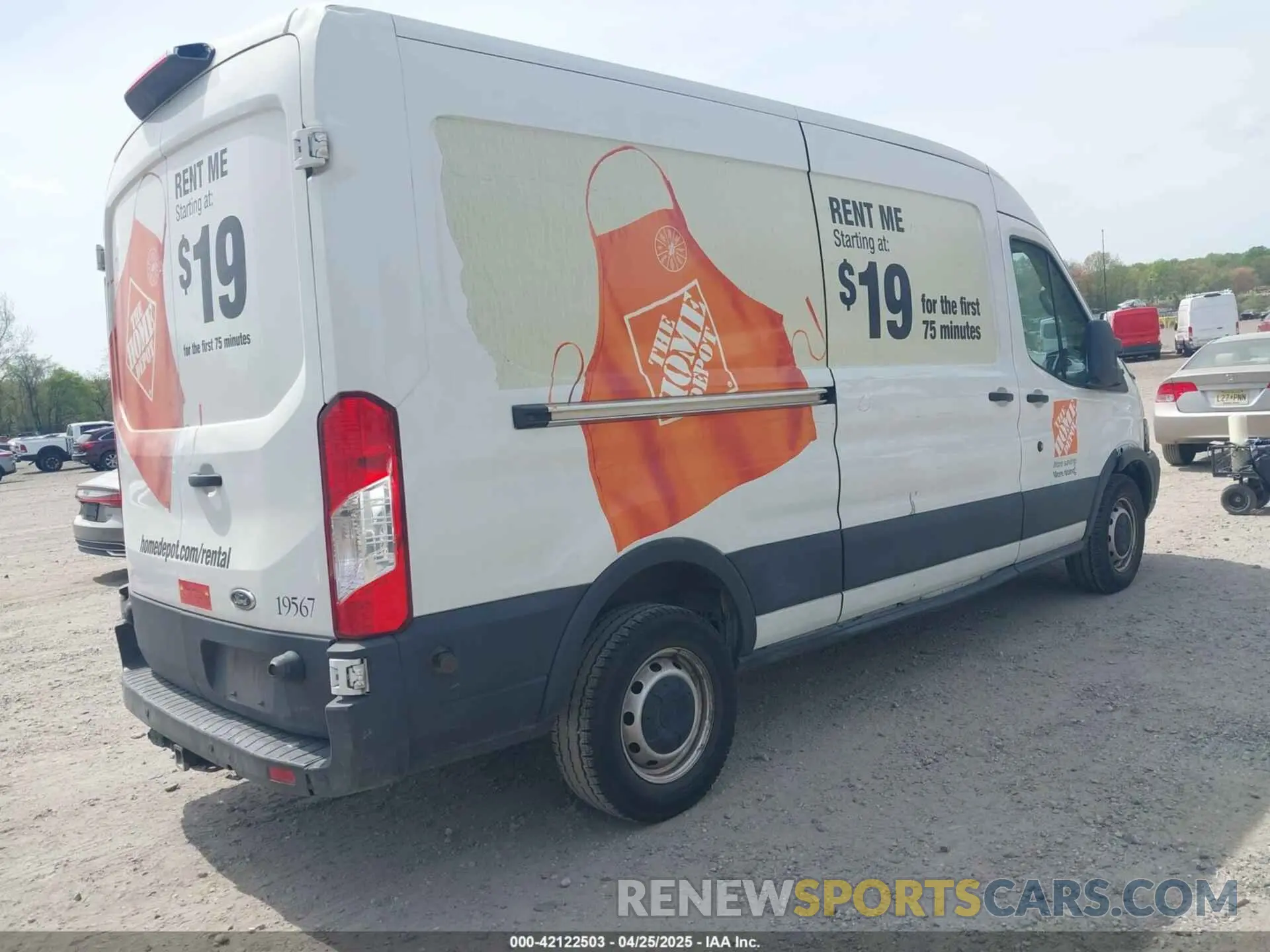 4 Photograph of a damaged car 1FTBW2CM9KKB43845 FORD TRANSIT-350 2019