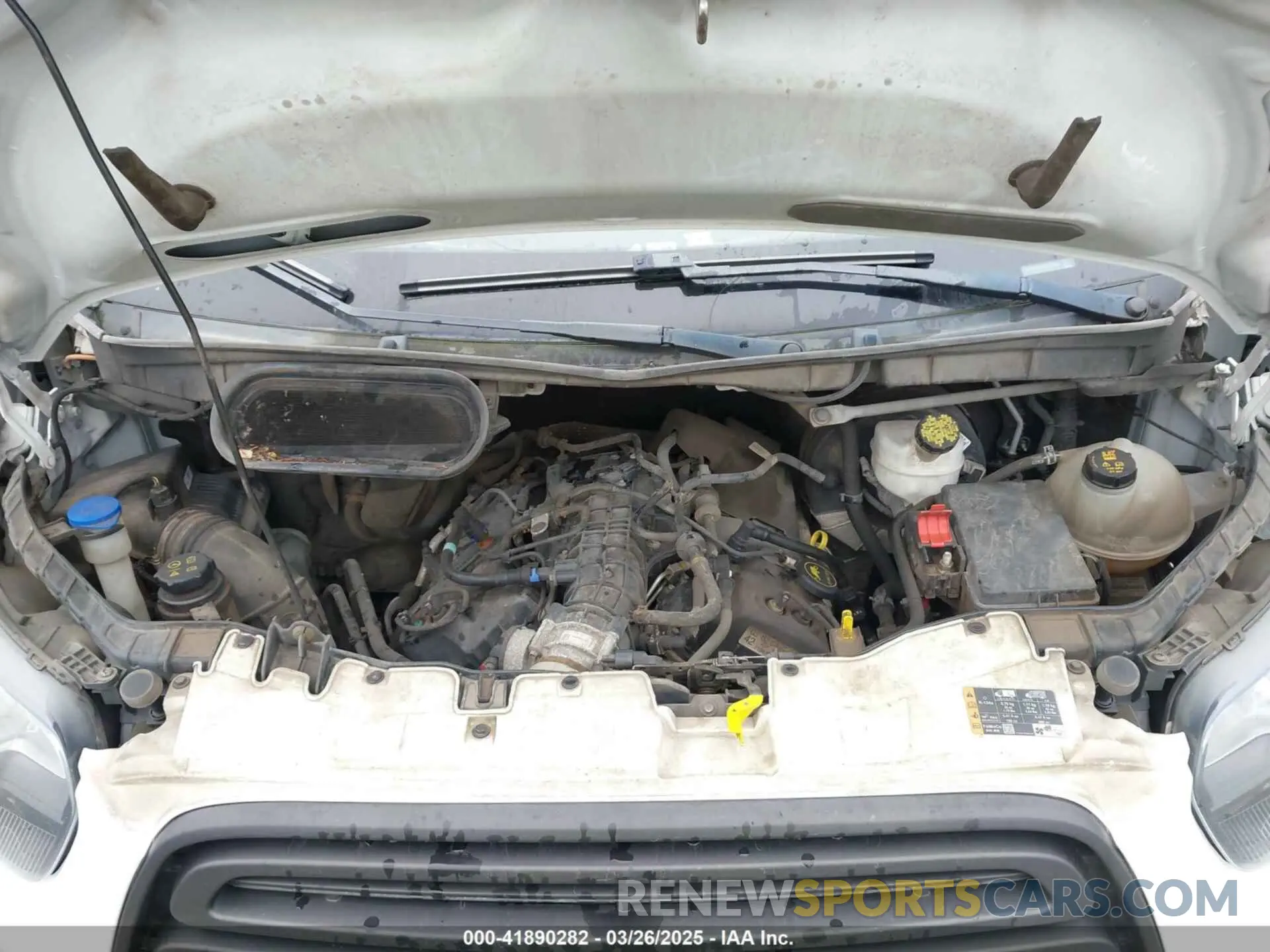 10 Photograph of a damaged car 1FTBW3XG2KKB63994 FORD TRANSIT-350 2019