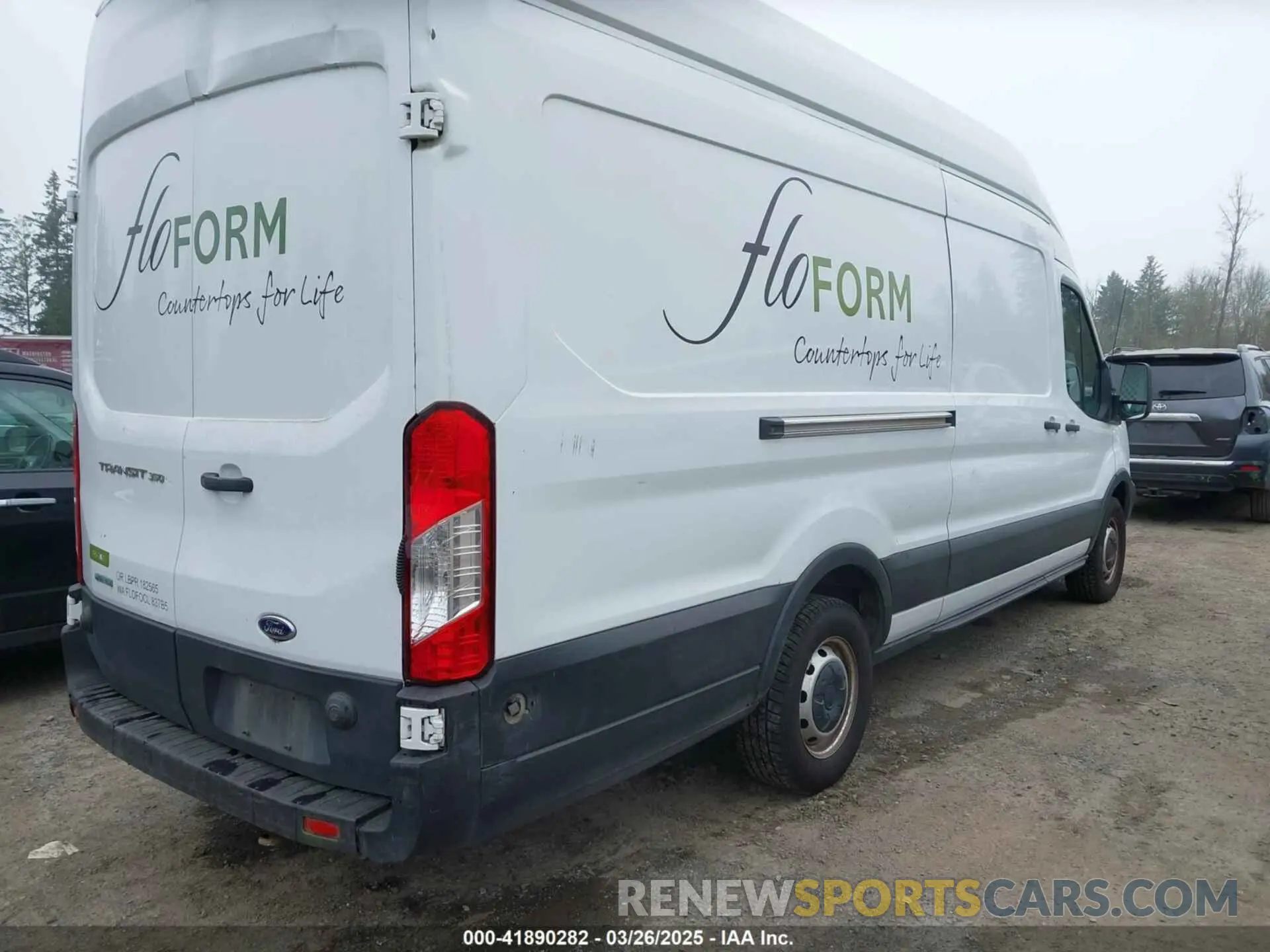 4 Photograph of a damaged car 1FTBW3XG2KKB63994 FORD TRANSIT-350 2019