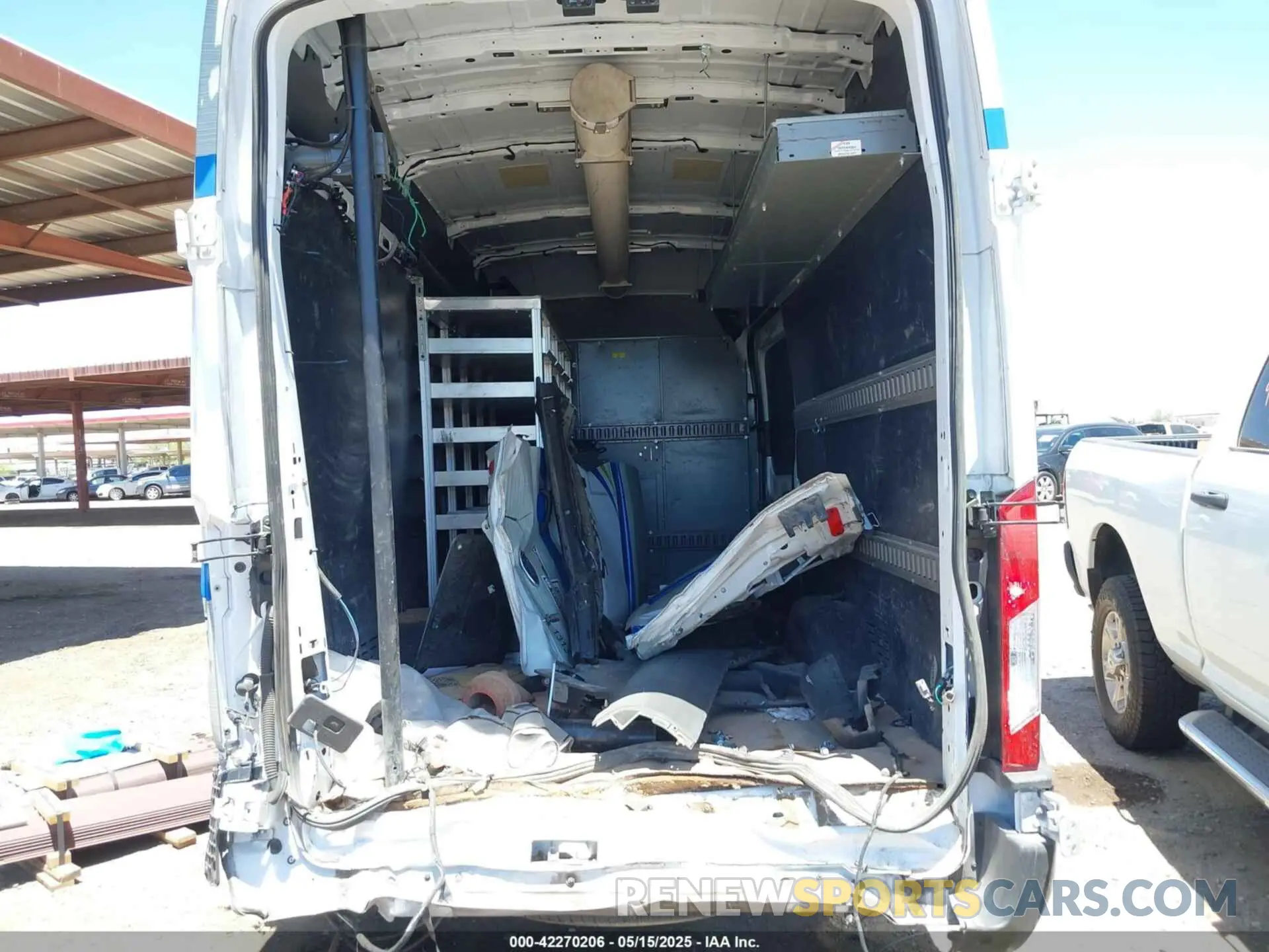 6 Photograph of a damaged car 1FTBW3XG5KKA31313 FORD TRANSIT-350 2019