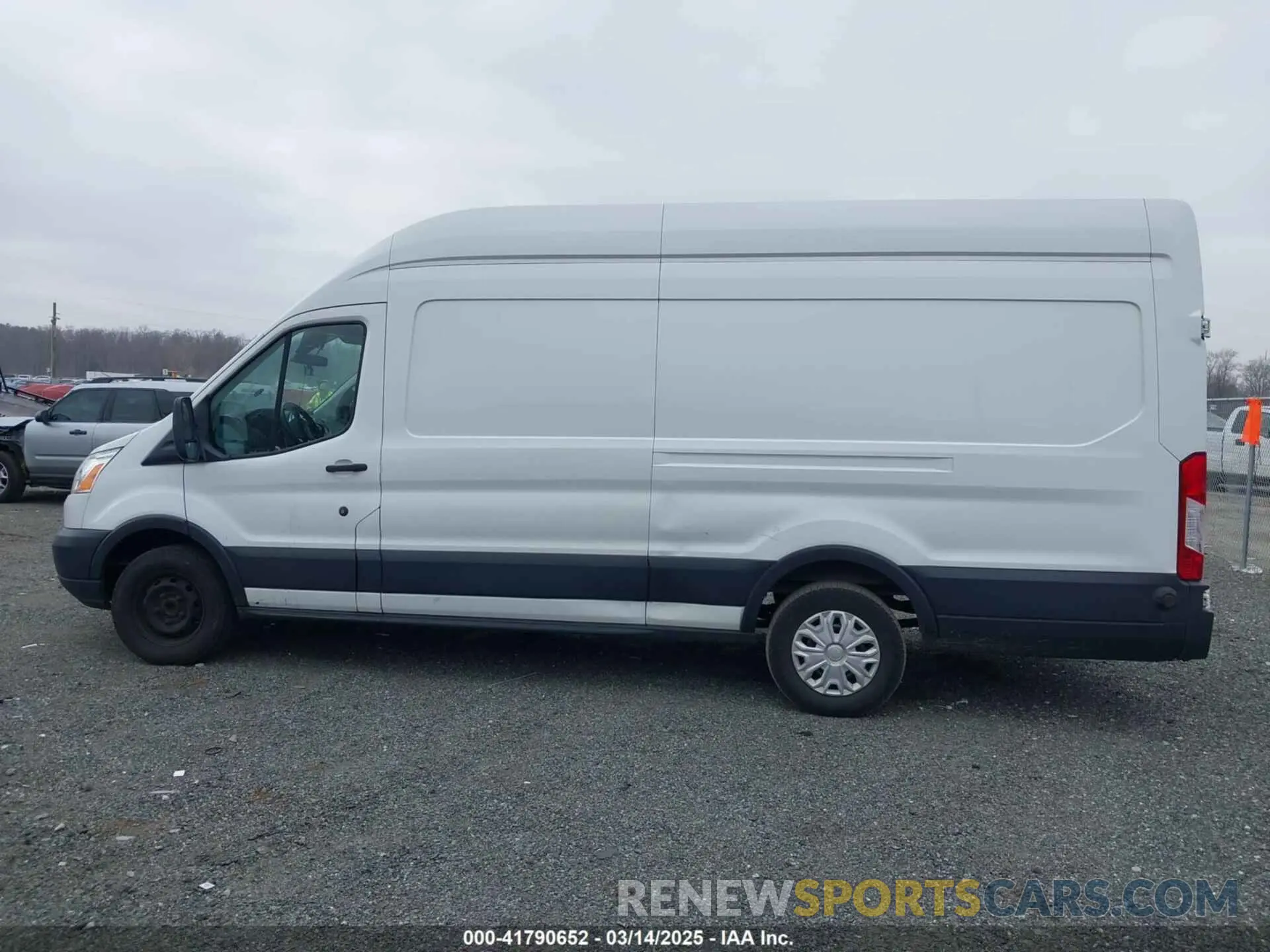 14 Фотография поврежденного автомобиля 1FTBW3XG6KKA58407 FORD TRANSIT-350 2019