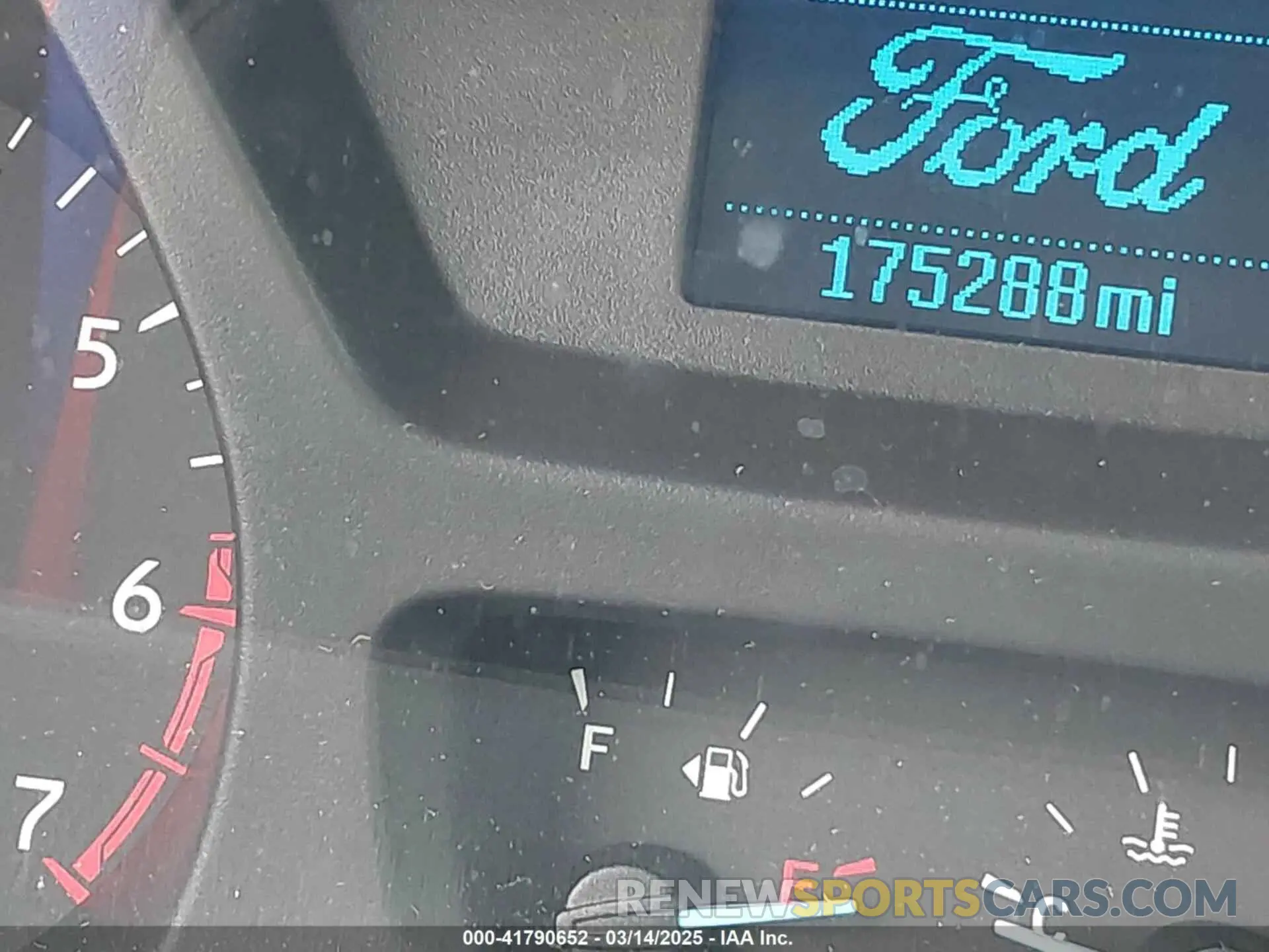 15 Фотография поврежденного автомобиля 1FTBW3XG6KKA58407 FORD TRANSIT-350 2019