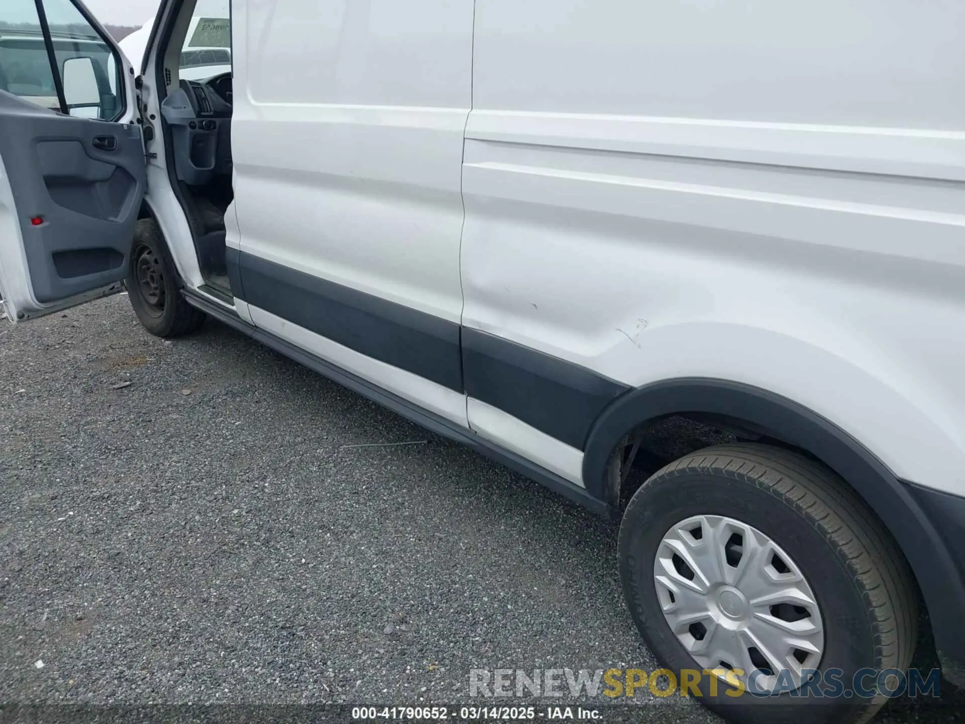 18 Фотография поврежденного автомобиля 1FTBW3XG6KKA58407 FORD TRANSIT-350 2019