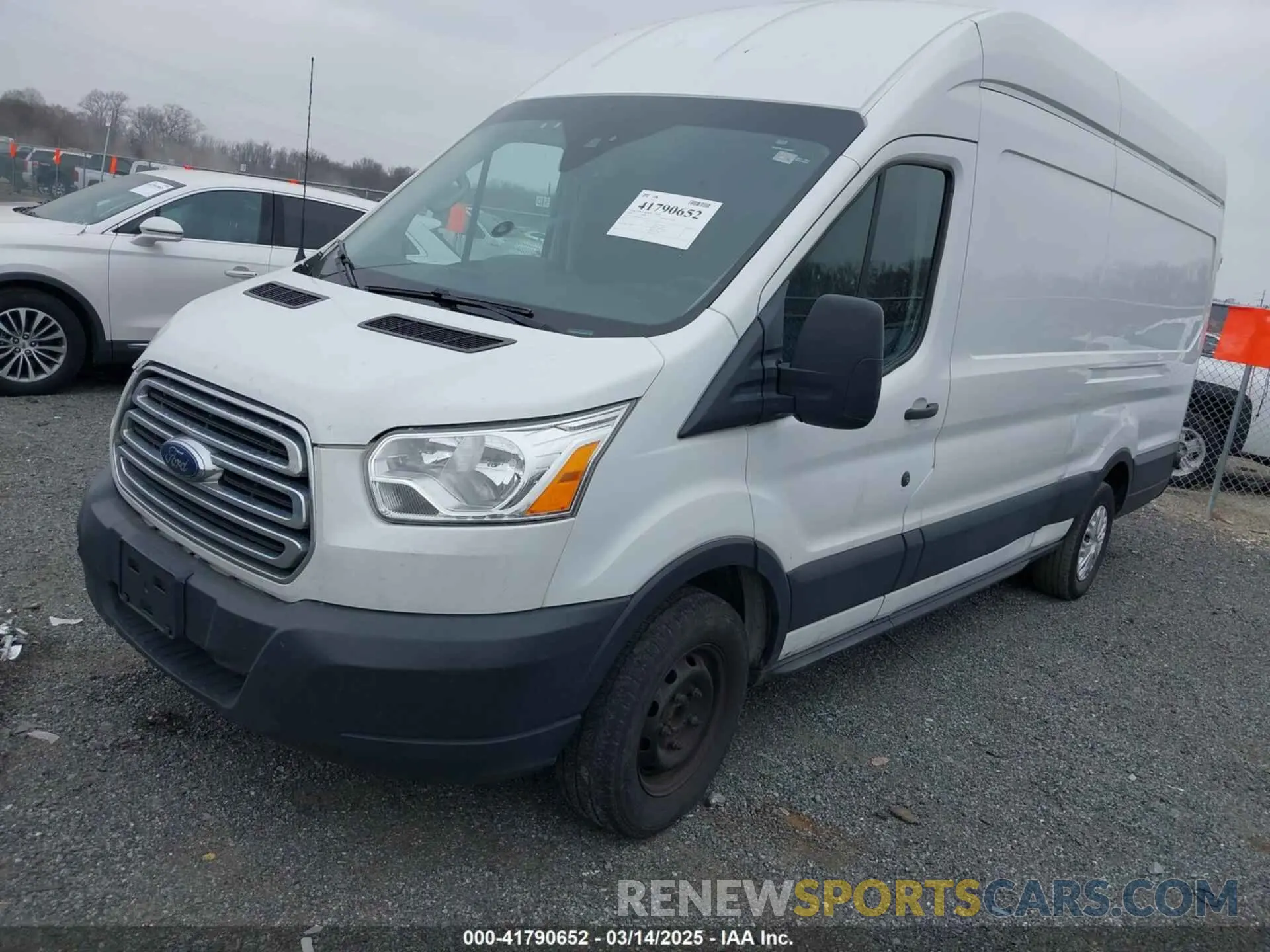 2 Фотография поврежденного автомобиля 1FTBW3XG6KKA58407 FORD TRANSIT-350 2019