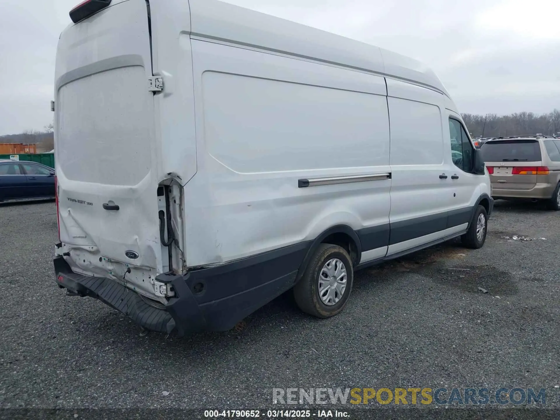 4 Фотография поврежденного автомобиля 1FTBW3XG6KKA58407 FORD TRANSIT-350 2019