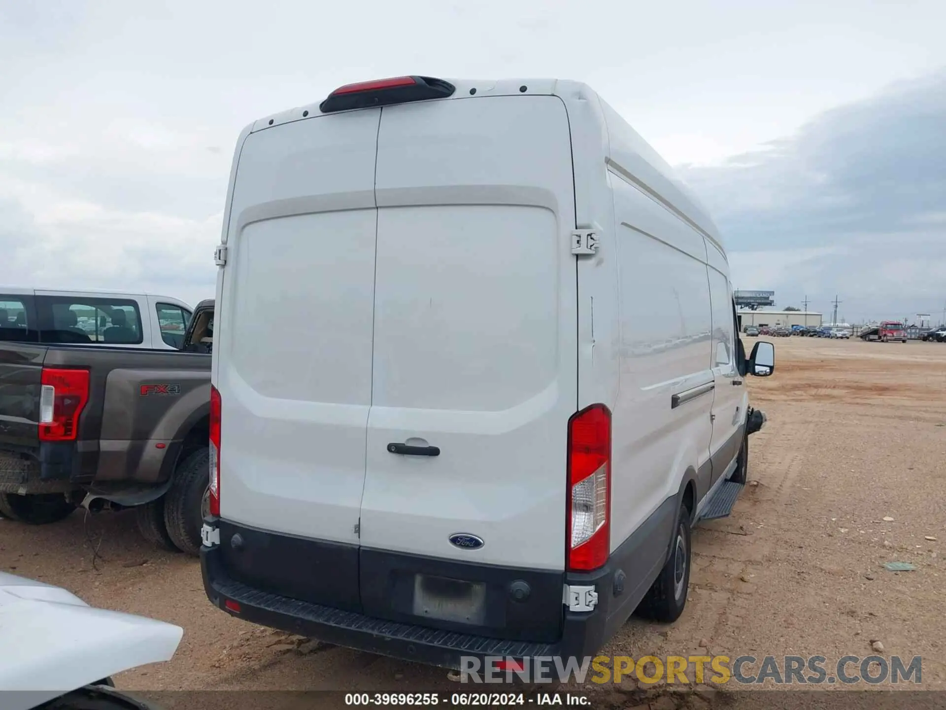 16 Photograph of a damaged car 1FTBW3XM8KKA93794 FORD TRANSIT-350 2019