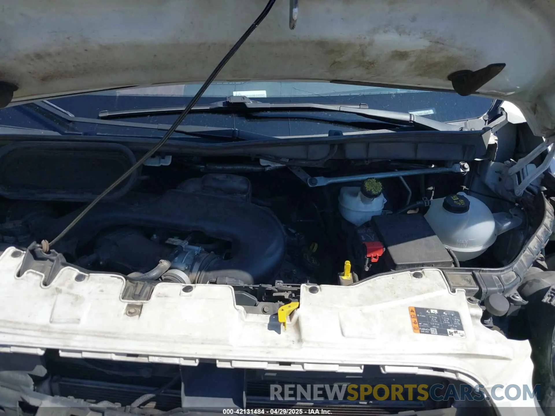 10 Photograph of a damaged car 1FTBW3XMXKKB74344 FORD TRANSIT-350 2019