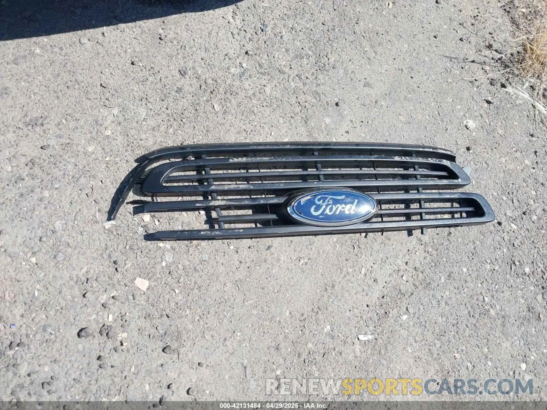 12 Photograph of a damaged car 1FTBW3XMXKKB74344 FORD TRANSIT-350 2019