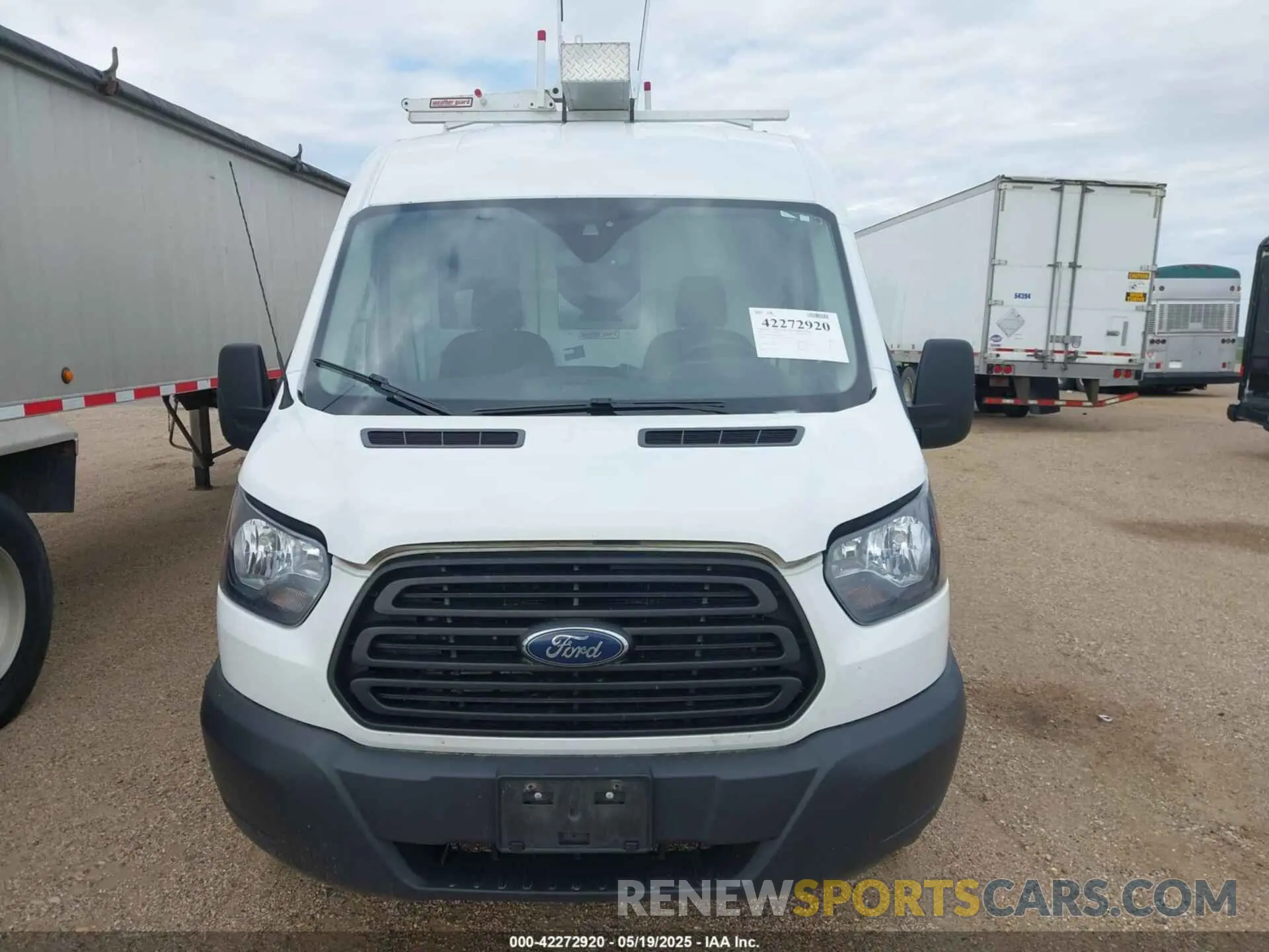 12 Фотография поврежденного автомобиля 1FTBW9CM8KKB39875 FORD TRANSIT-350 2019