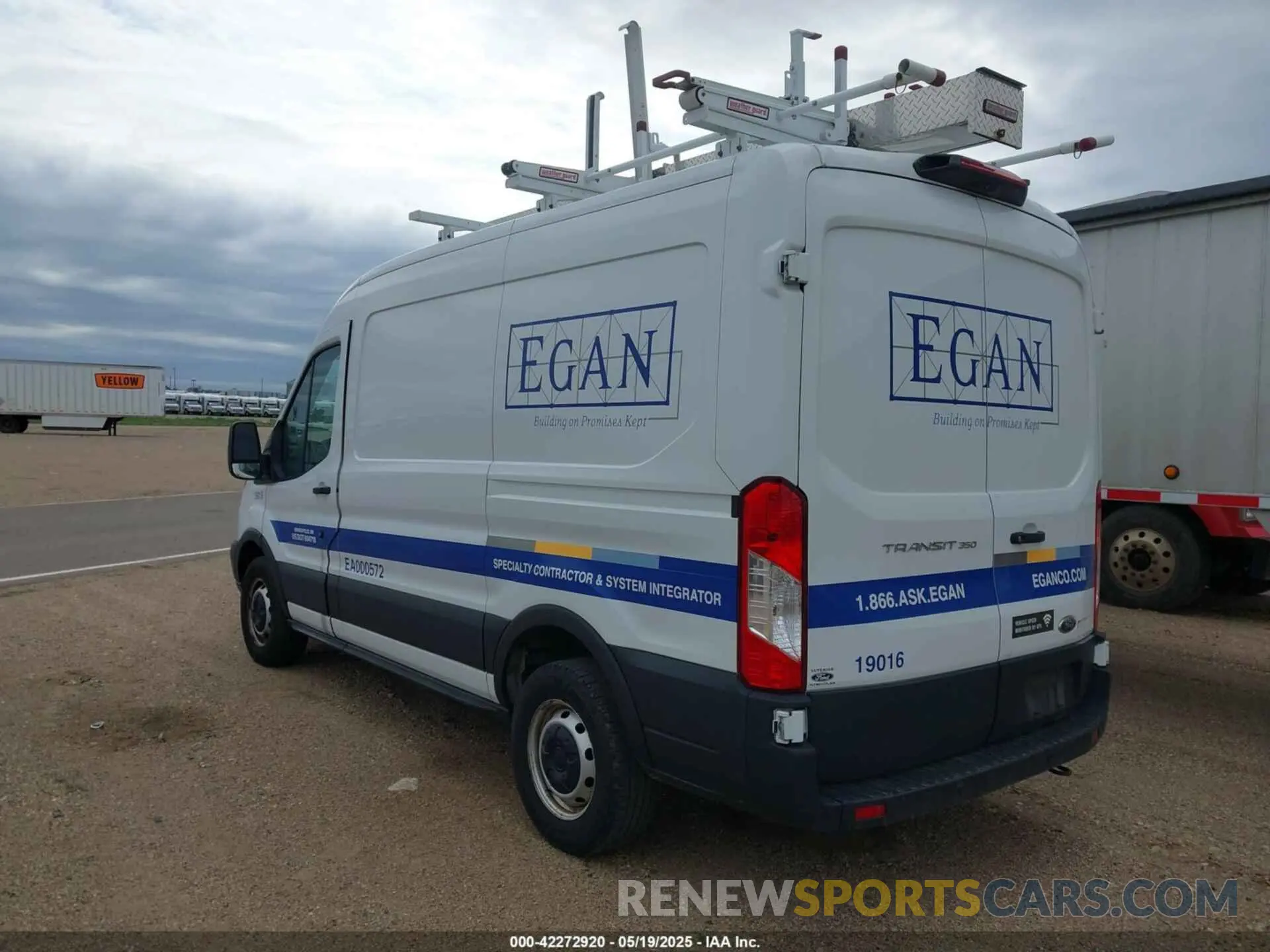 3 Фотография поврежденного автомобиля 1FTBW9CM8KKB39875 FORD TRANSIT-350 2019