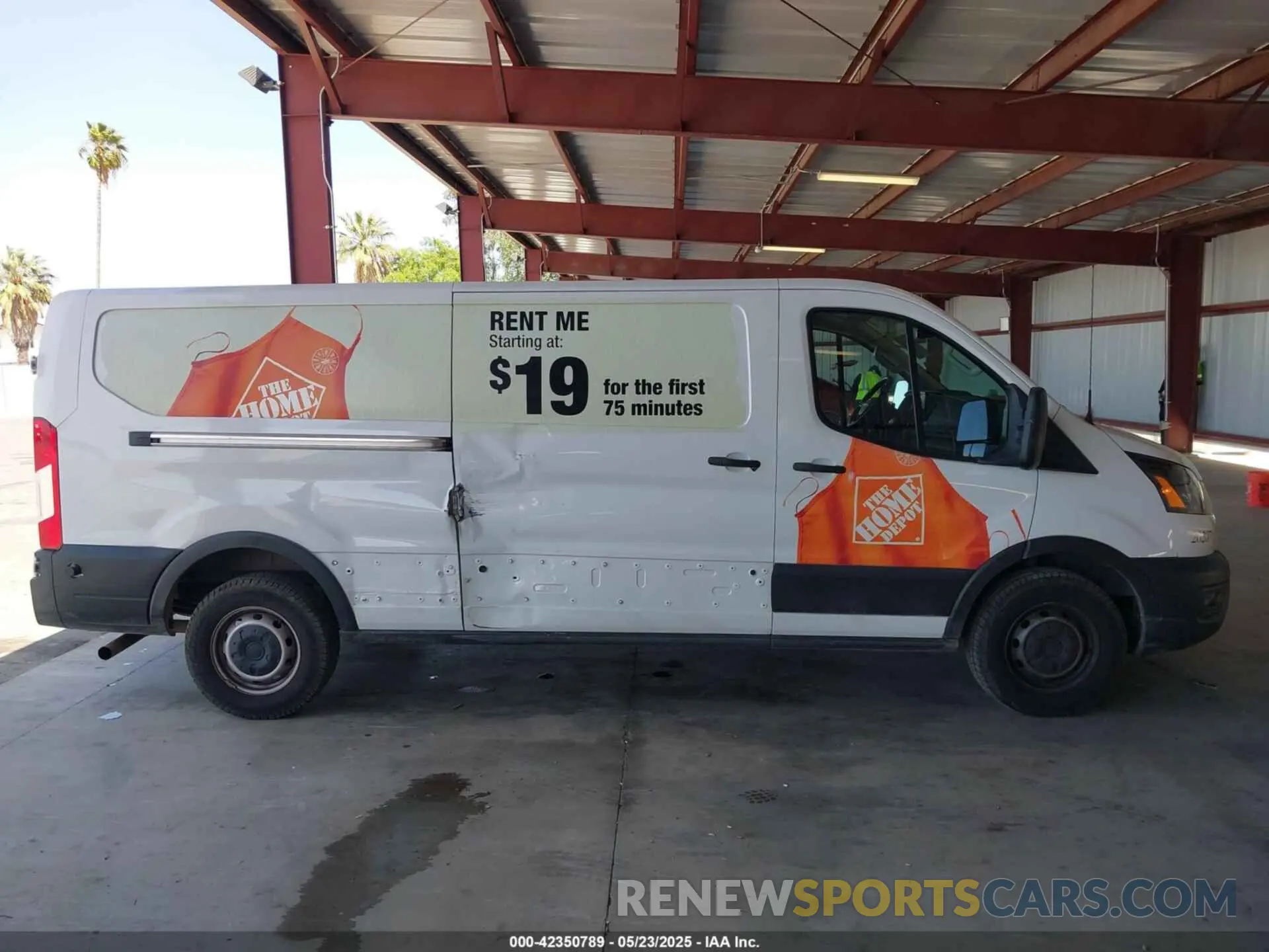 13 Photograph of a damaged car 1FTBW1Y89LKA52694 FORD TRANSIT-350 2020