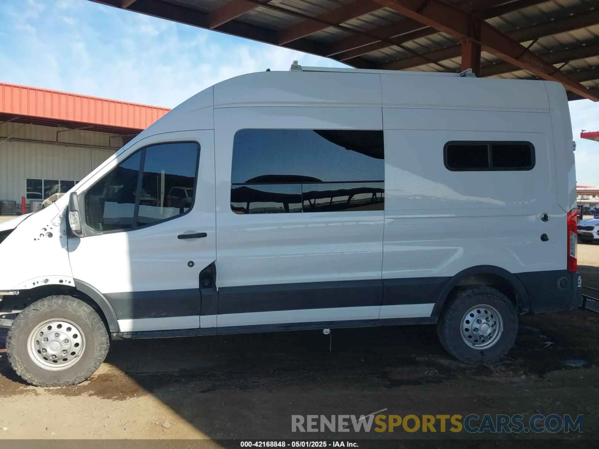 14 Photograph of a damaged car 1FTBW2X81LKA64071 FORD TRANSIT-350 2020