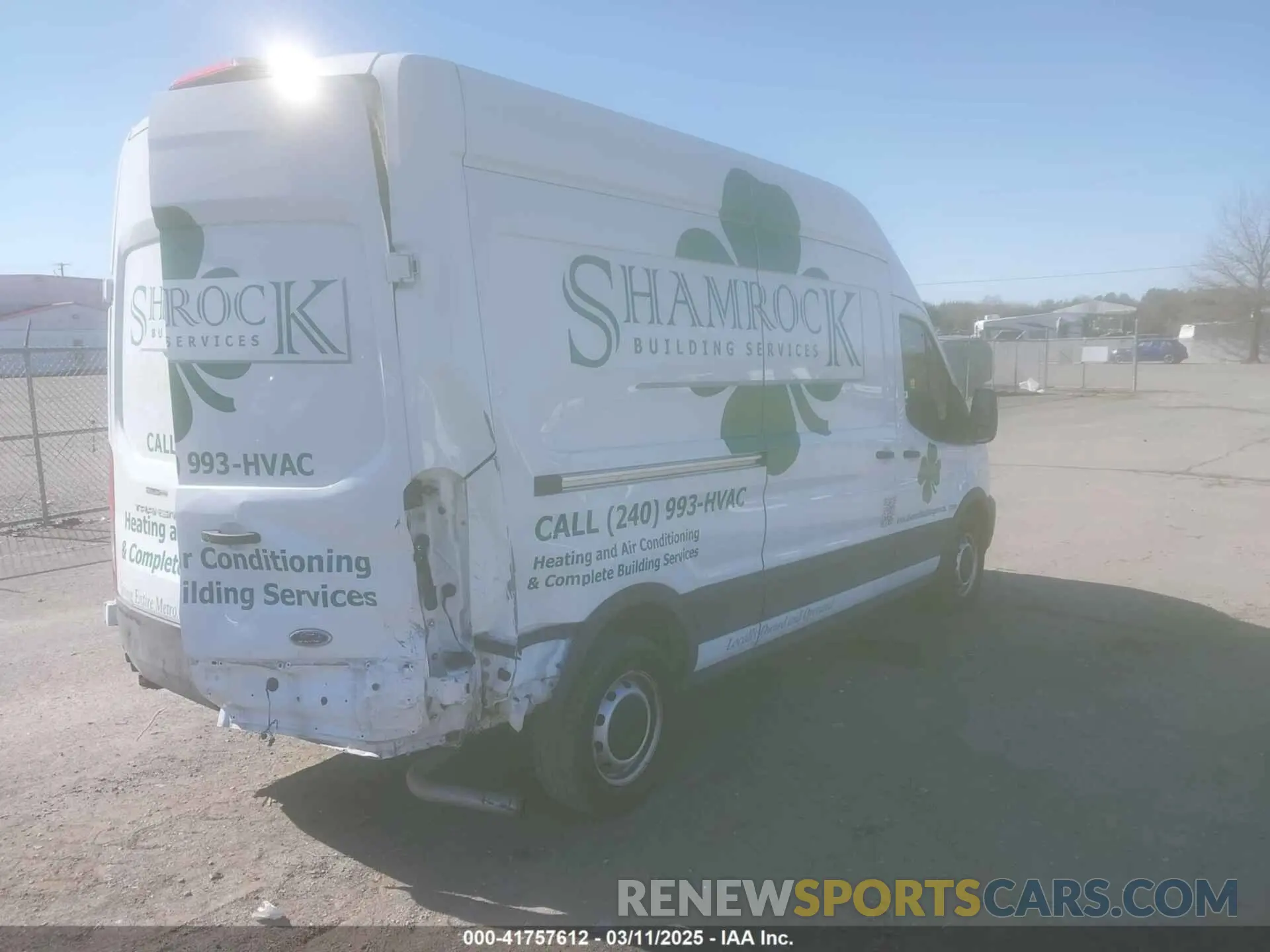 4 Photograph of a damaged car 1FTBW1X88NKA48592 FORD TRANSIT-350 2022