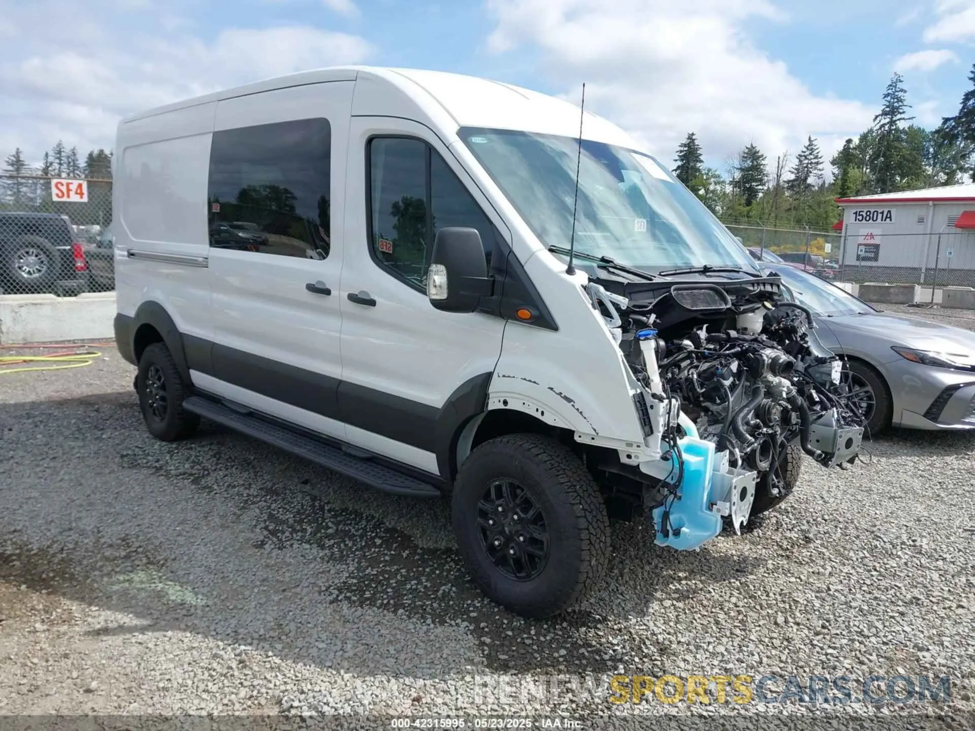 1 Фотография поврежденного автомобиля 1FTBW2CG4PKB63843 FORD TRANSIT-350 2023