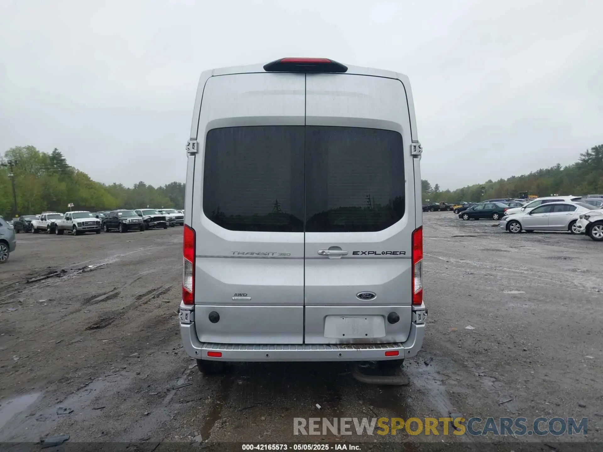 17 Photograph of a damaged car 1FTBW2XG0PKA56668 FORD TRANSIT-350 2023