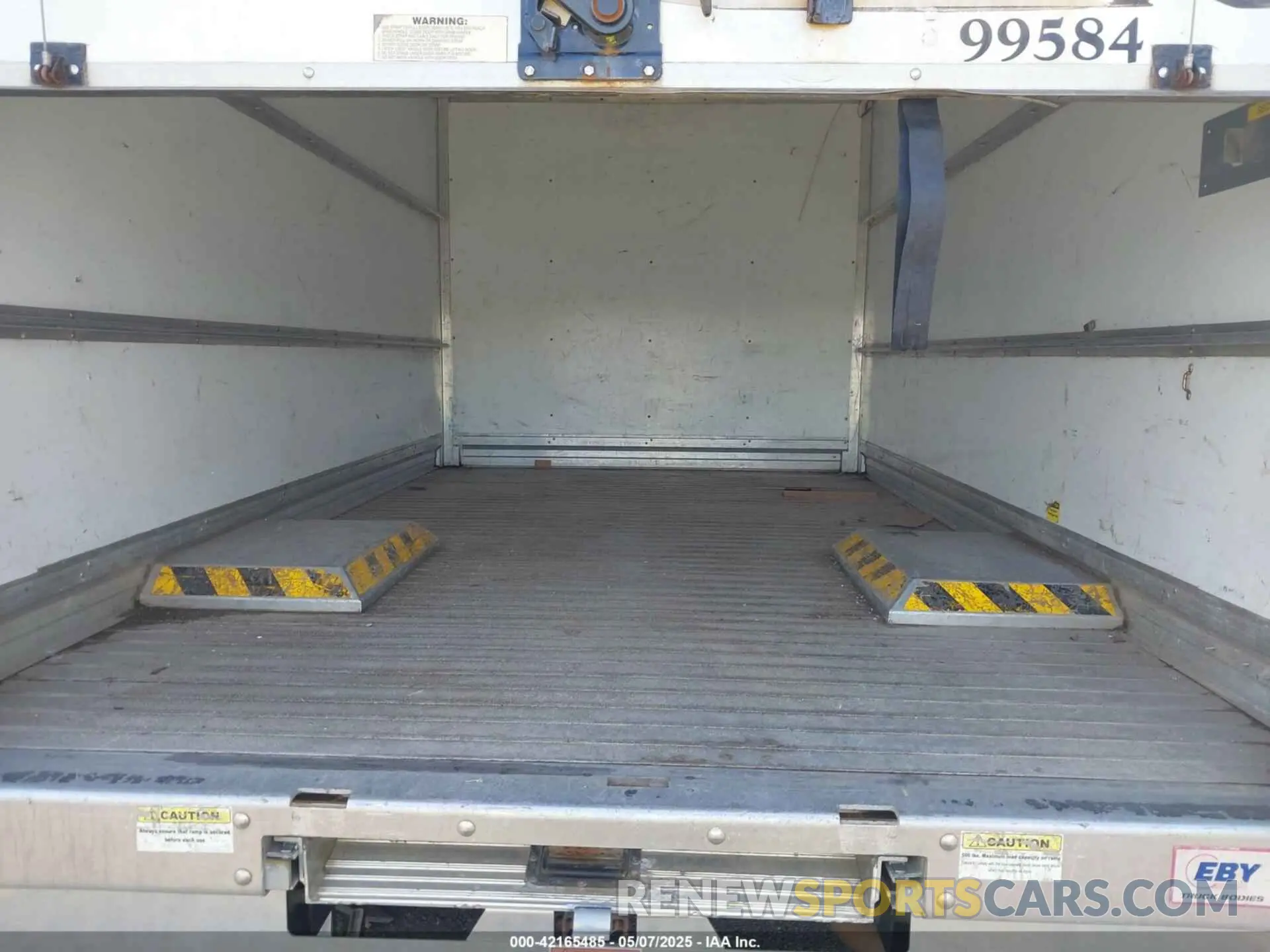 8 Photograph of a damaged car 1FDBF8ZM1KKA86028 FORD TRANSIT-350 CAB 2019