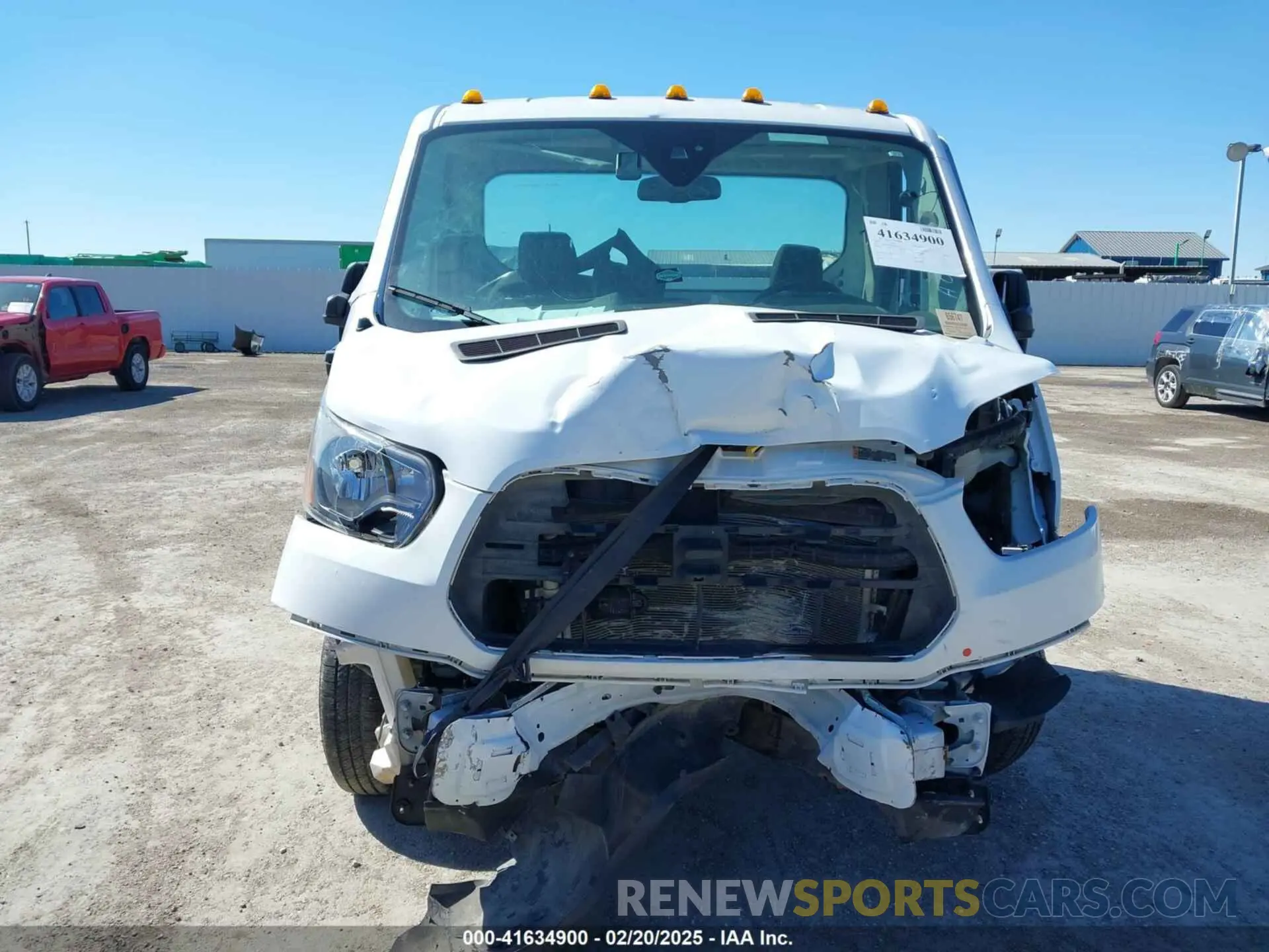 12 Фотография поврежденного автомобиля 1FDBF8ZM1KKB46972 FORD TRANSIT-350 CAB 2019