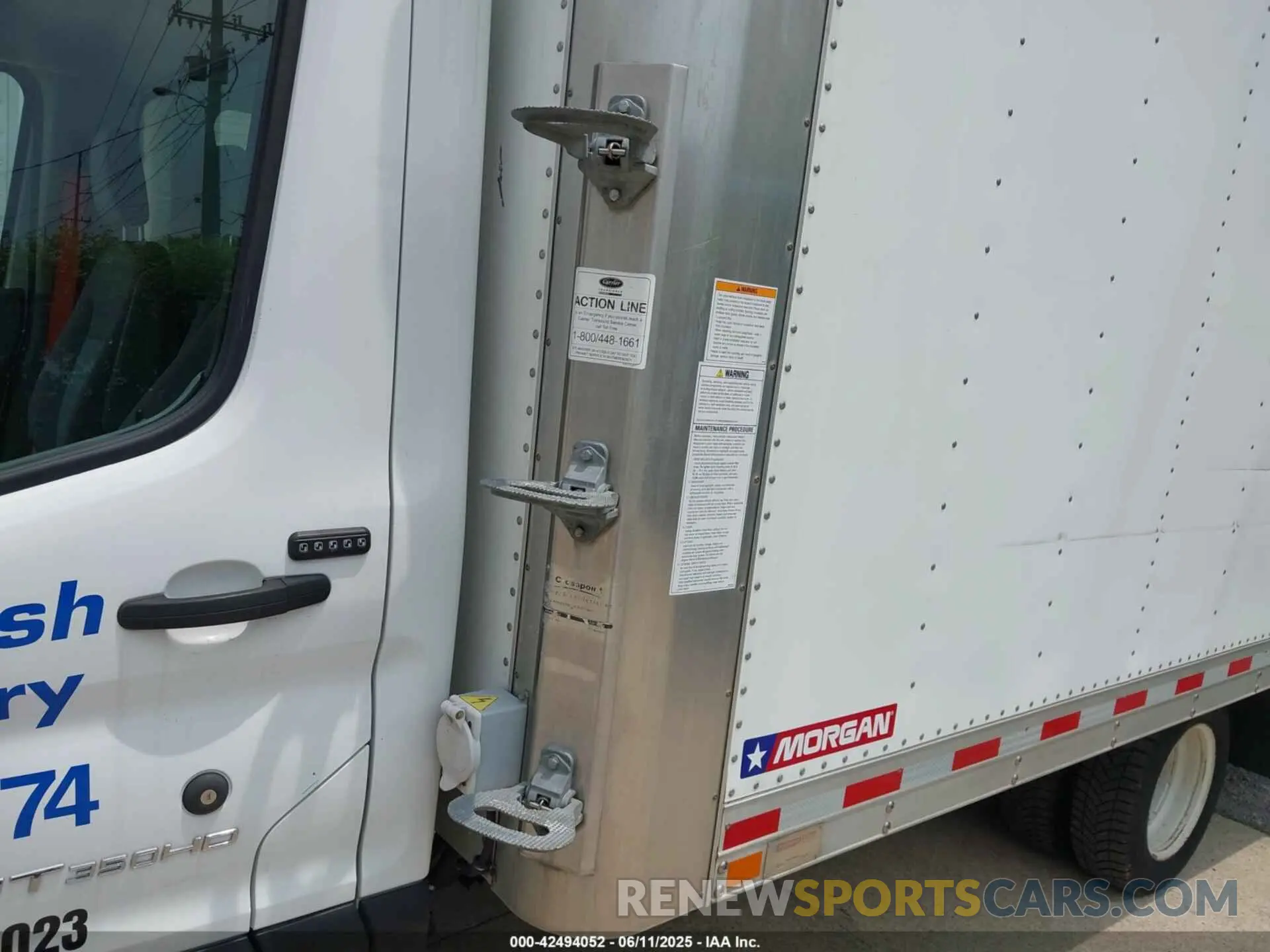 19 Photograph of a damaged car 1FDBF8ZM3KKB46858 FORD TRANSIT-350 CAB 2019