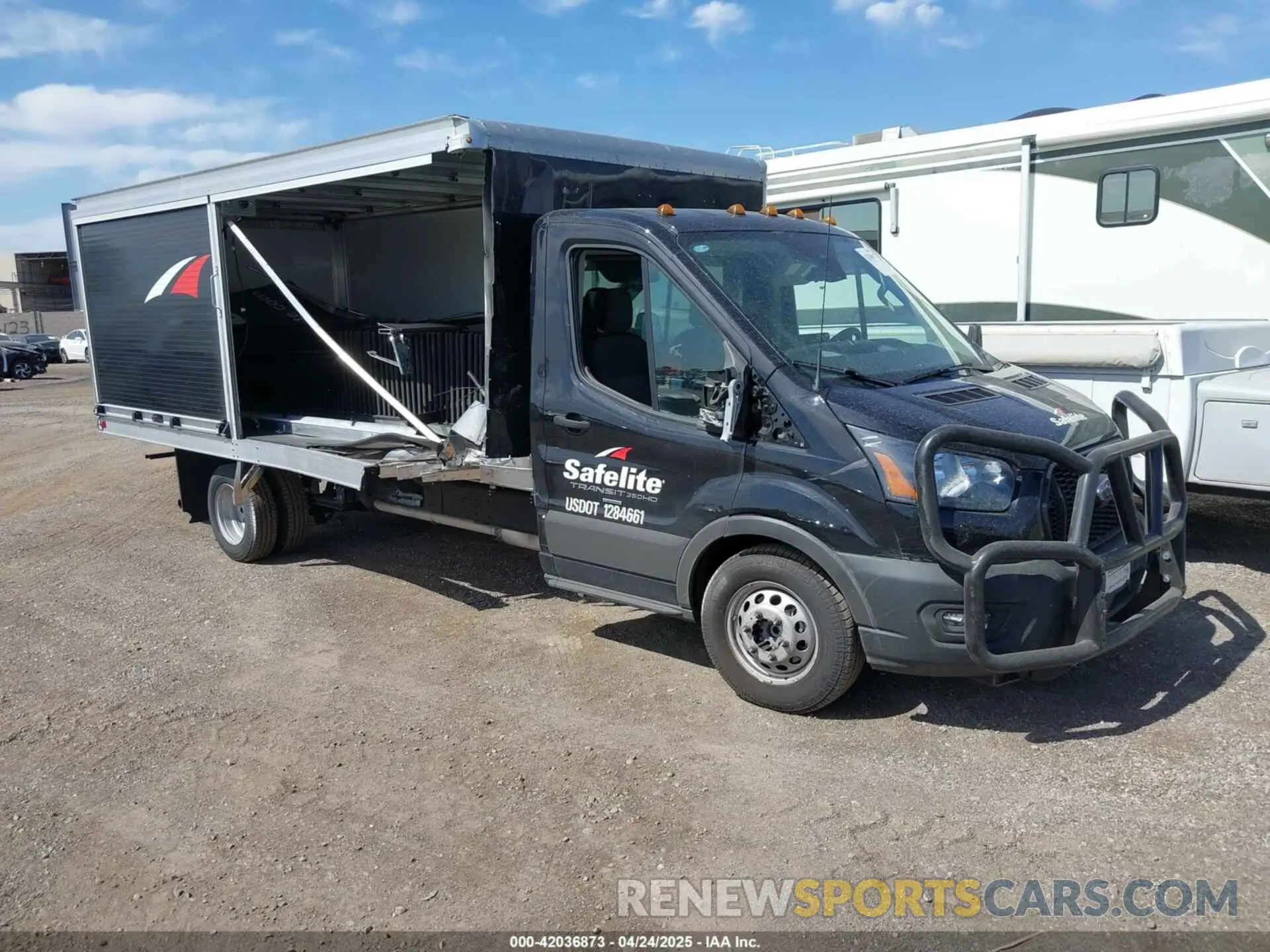 1 Photograph of a damaged car 1FDRU6ZG7PKA70801 FORD TRANSIT-350 CAB 2023