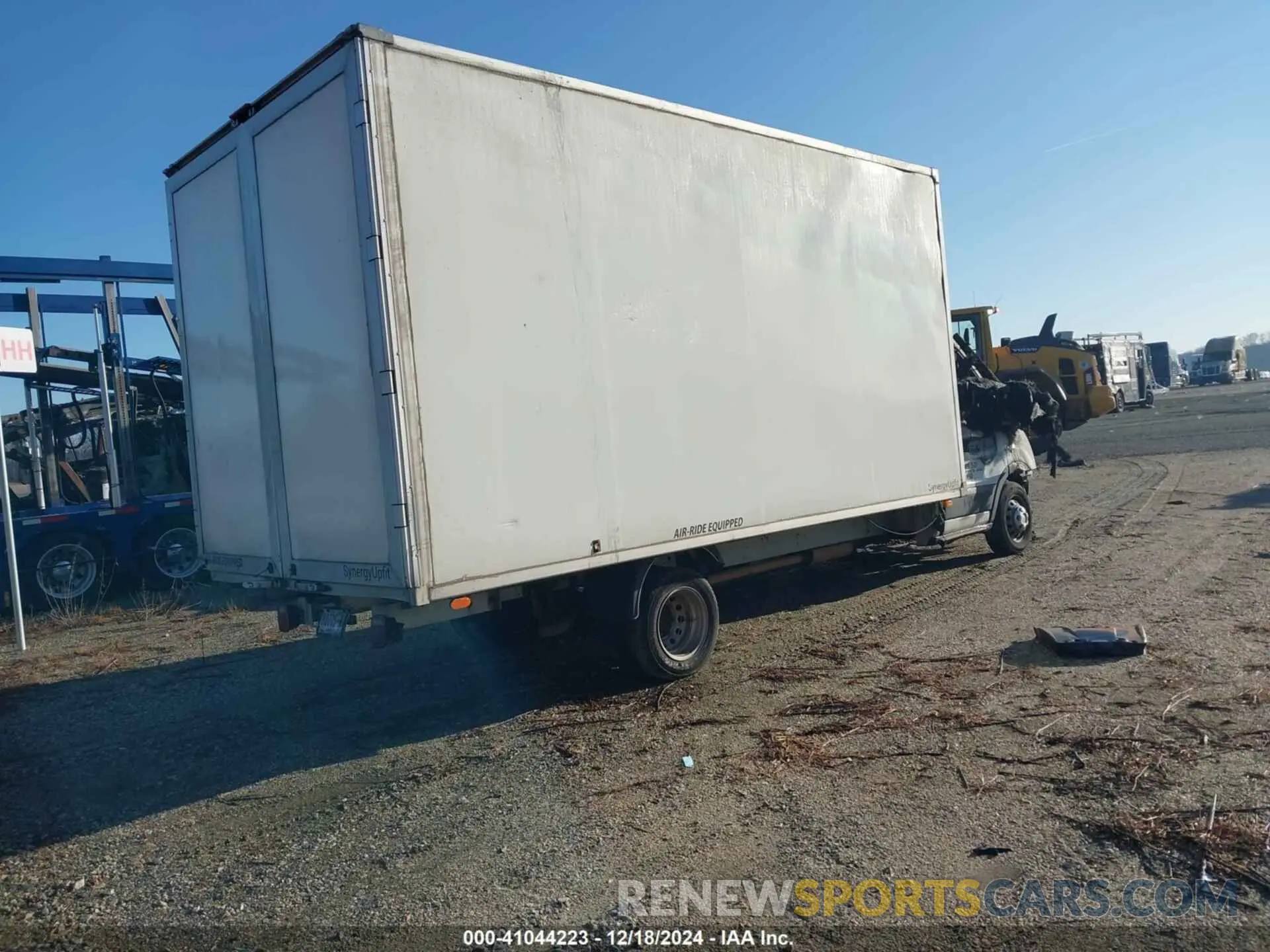 4 Photograph of a damaged car 1FDBF6ZG2LKA55533 FORD TRANSIT-350 CAB CHASSIS 2020