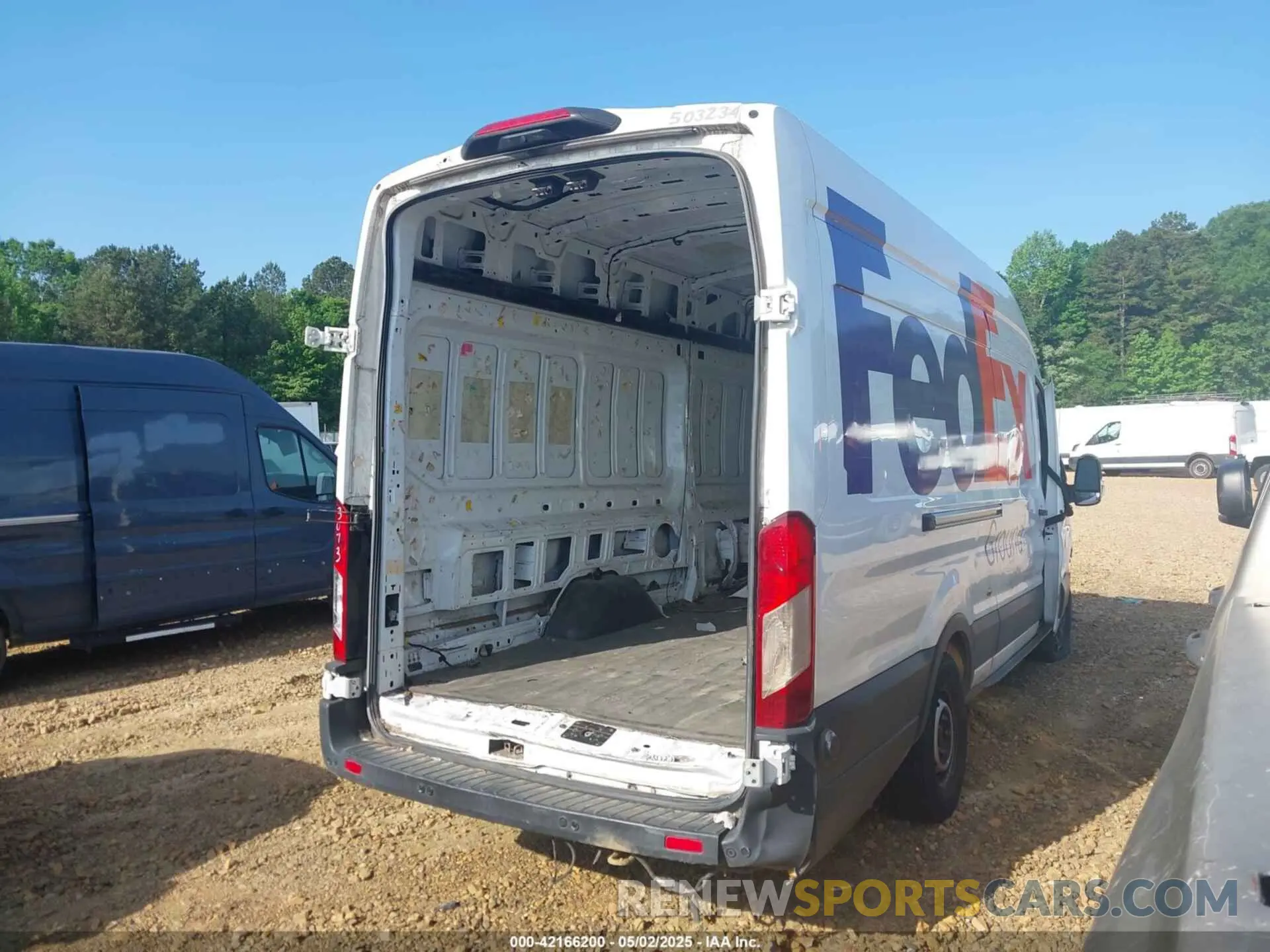 4 Photograph of a damaged car 1FTBW3X85LKA45660 FORD TRANSIT-350 CARGO VAN 2020