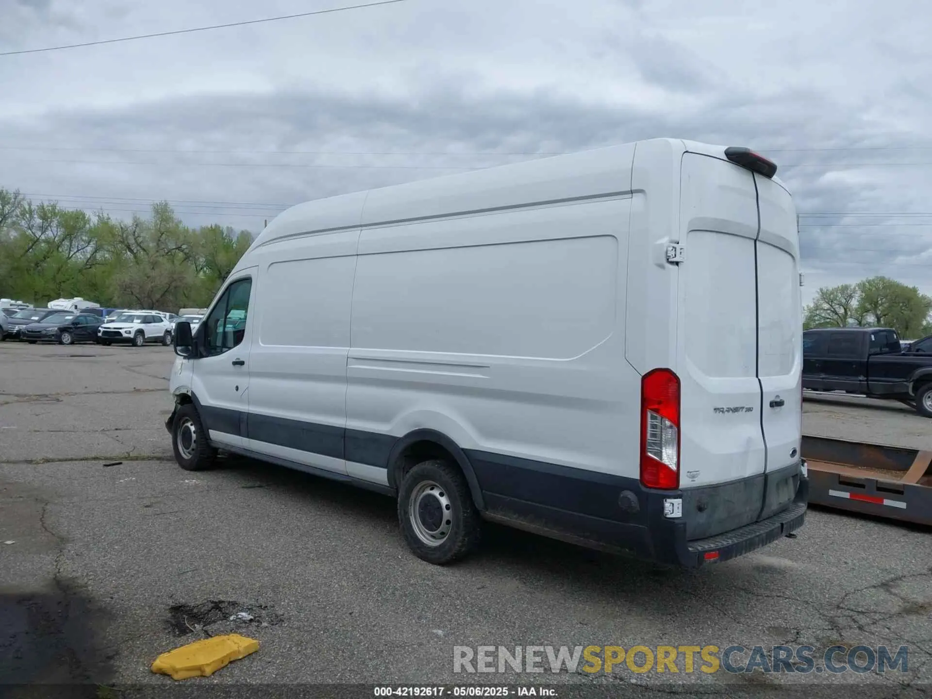 3 Фотография поврежденного автомобиля 1FTBW3X87LKB58655 FORD TRANSIT-350 CARGO VAN 2020