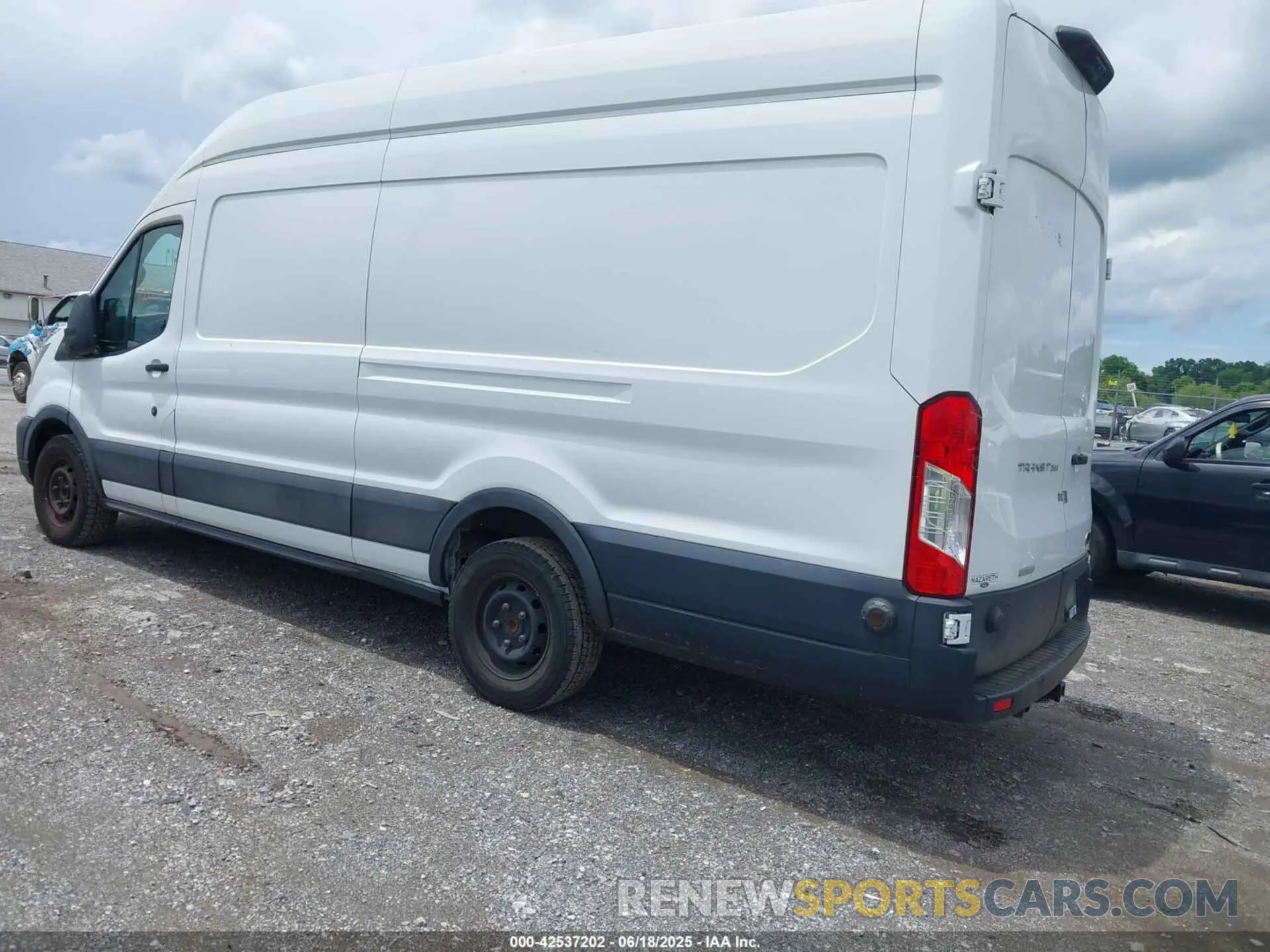 3 Фотография поврежденного автомобиля 1FTBW3XG0LKB35256 FORD TRANSIT-350 CARGO VAN 2020