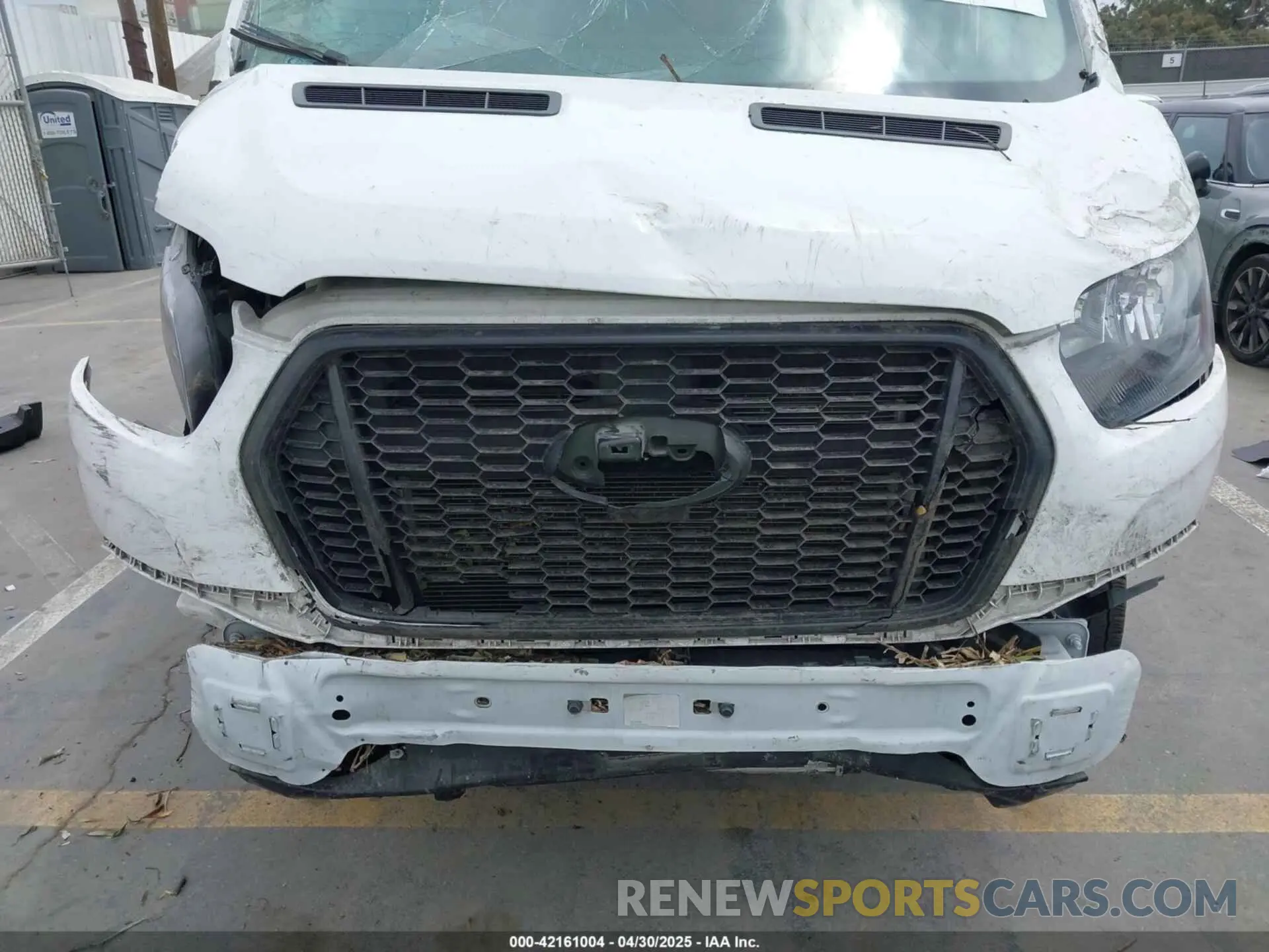 11 Photograph of a damaged car 1FTBF4XG3NKA44975 FORD TRANSIT-350 CARGO VAN 2022